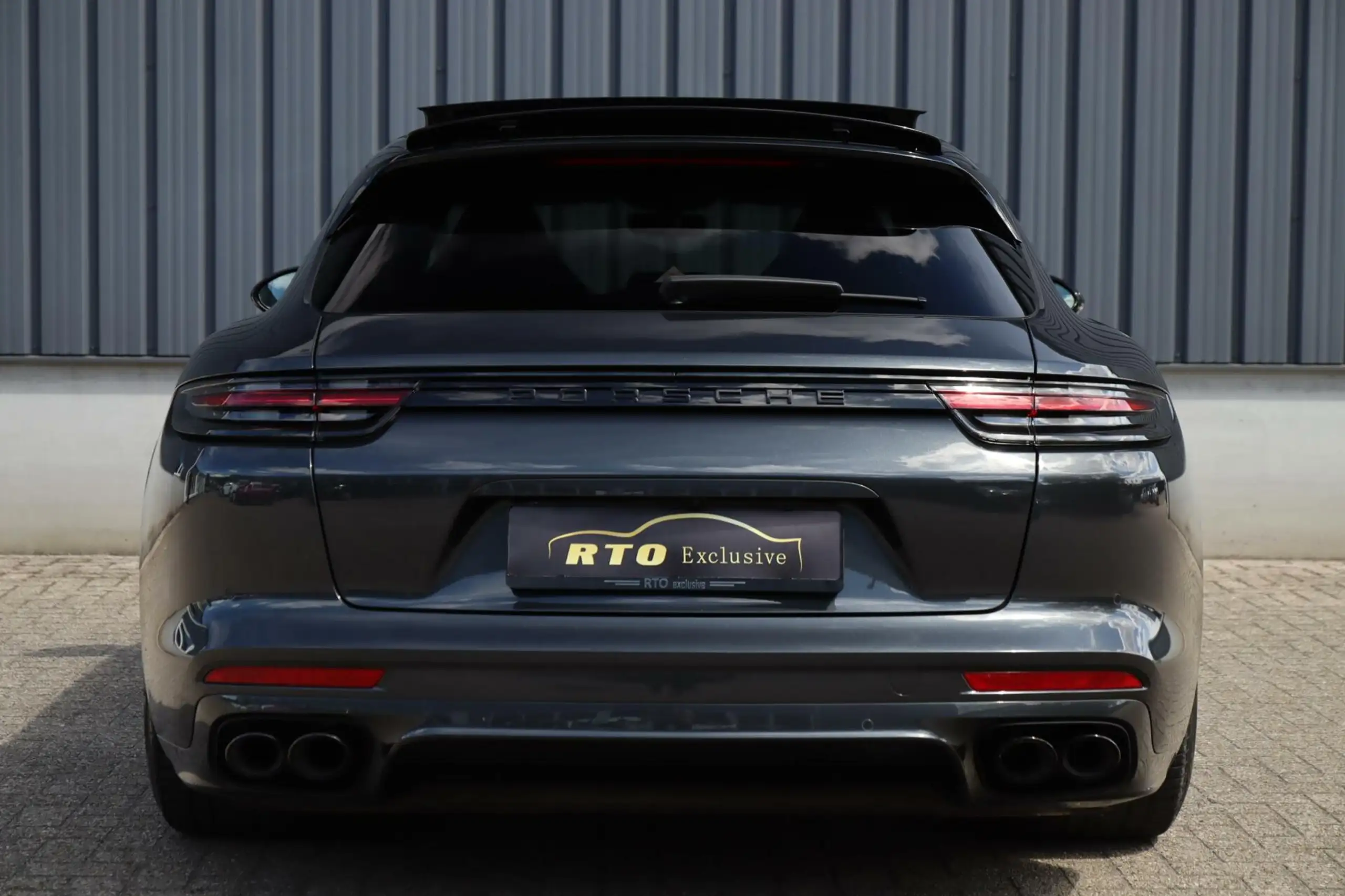 Porsche - Panamera