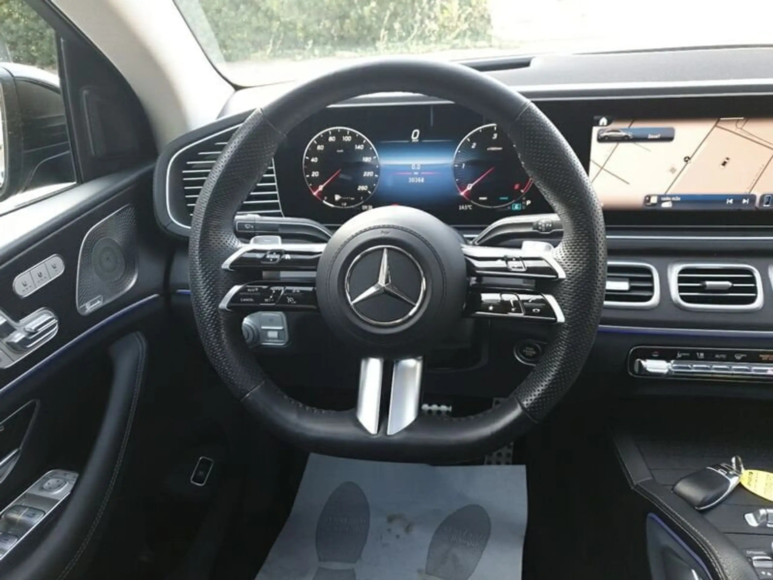 Mercedes-Benz - GLE 300