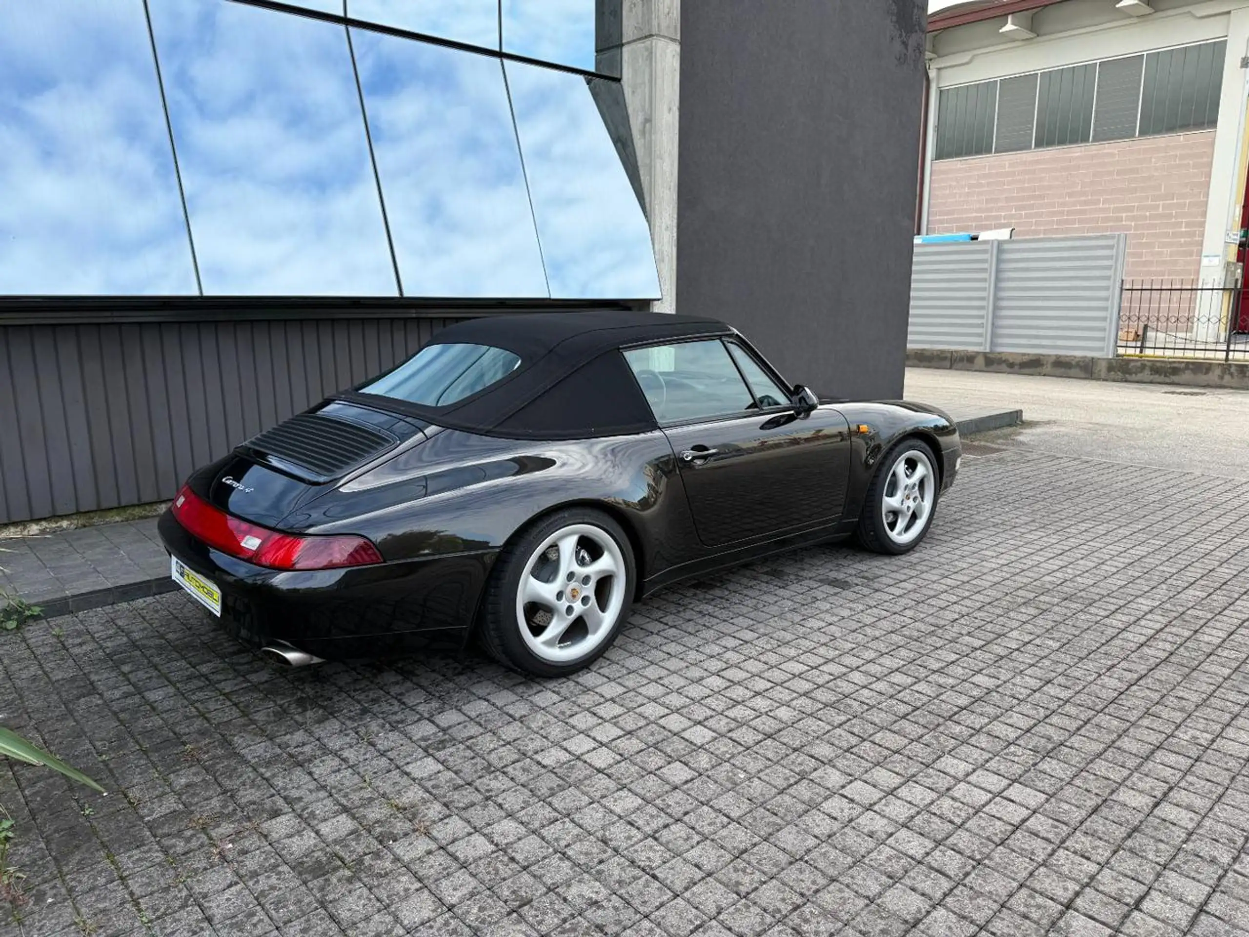 Porsche - 993