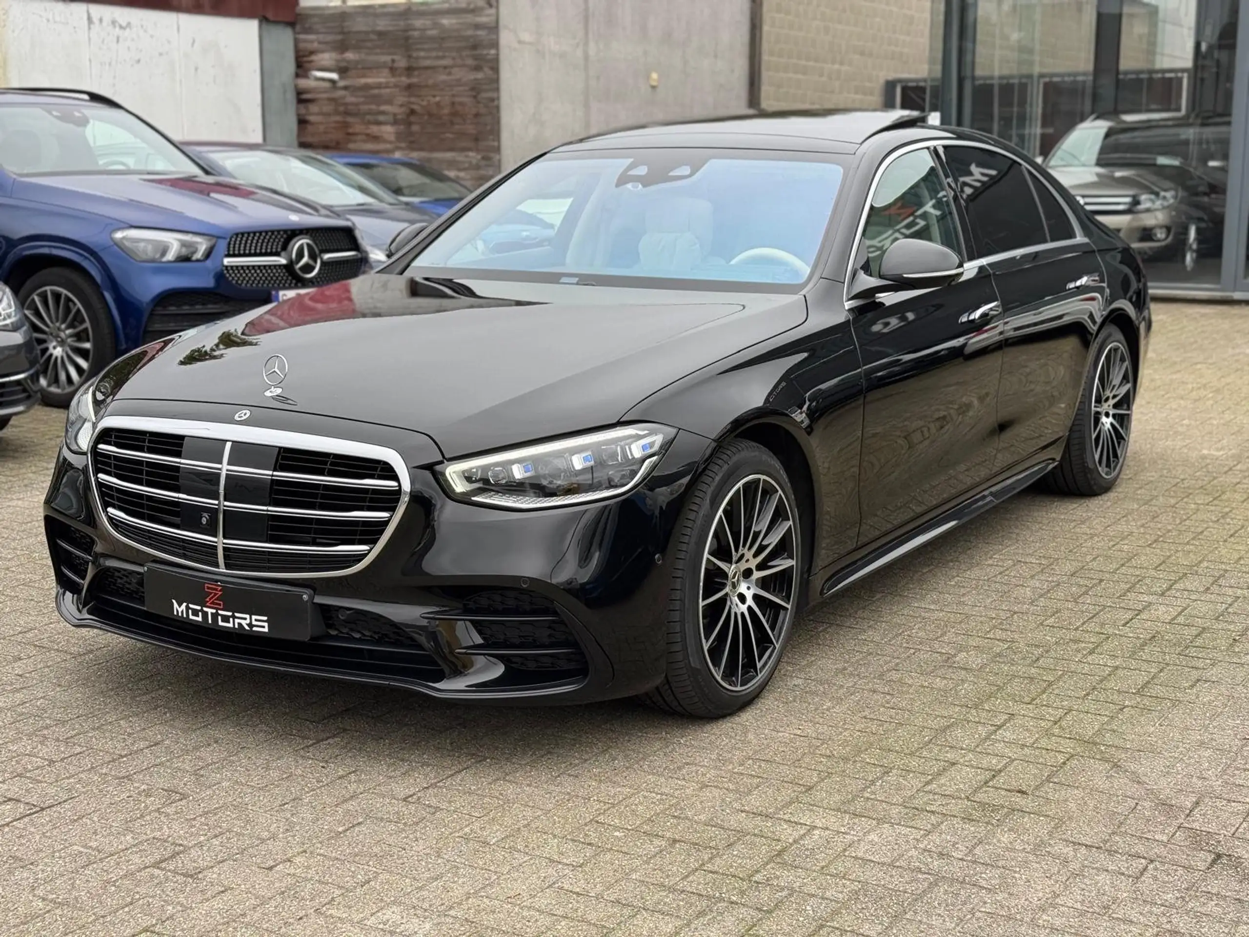 Mercedes-Benz - S 400