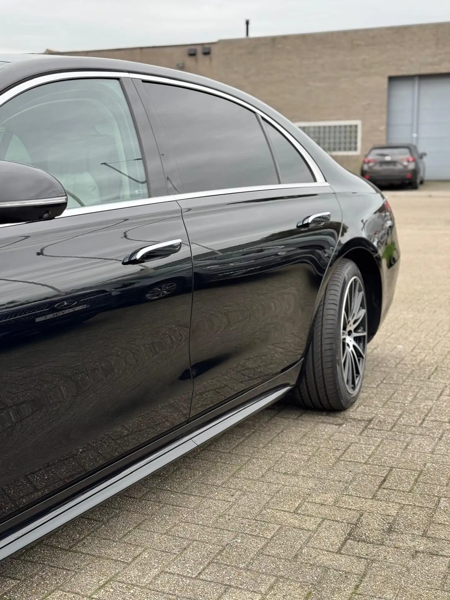 Mercedes-Benz - S 400