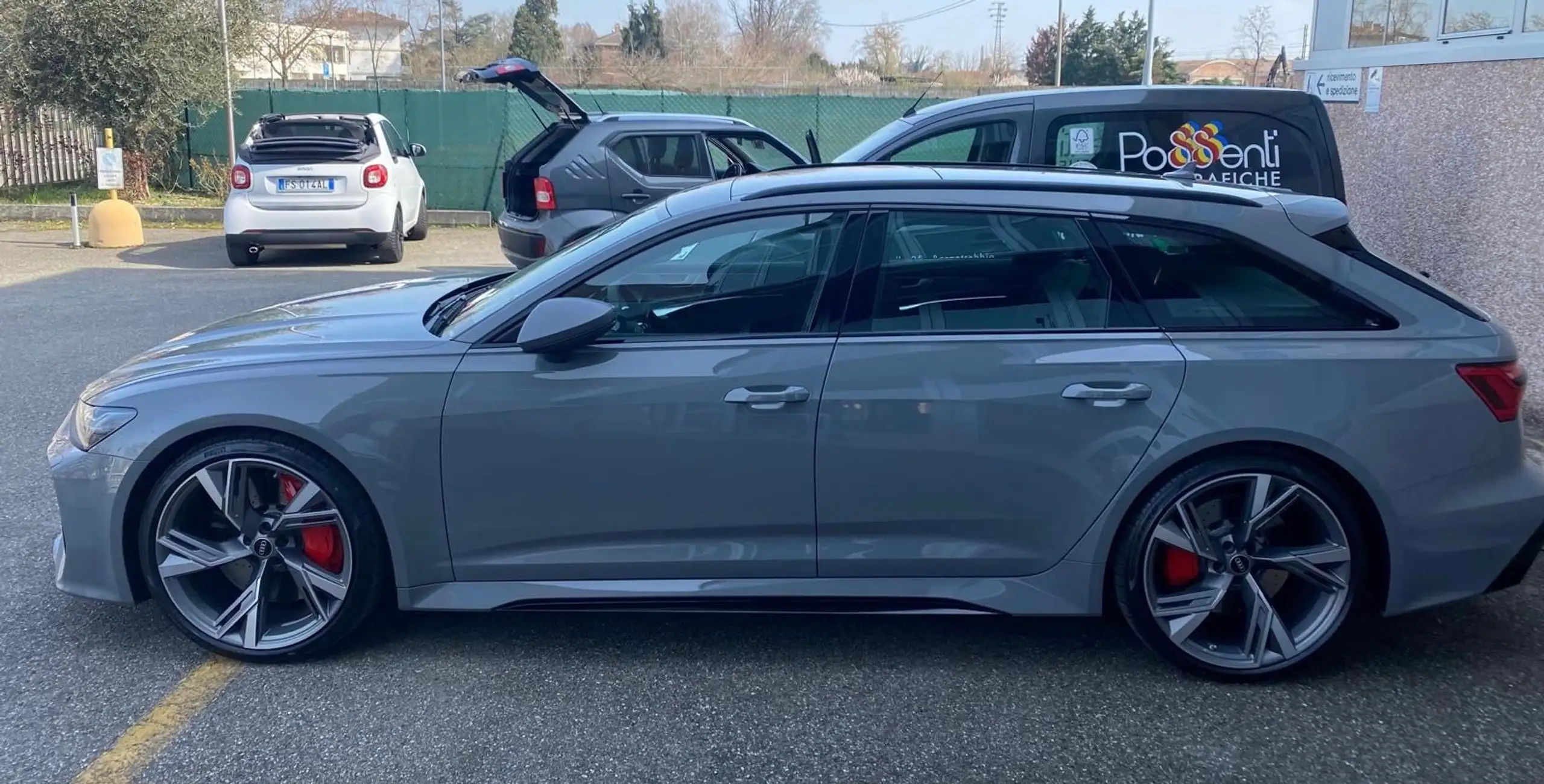 Audi - RS6