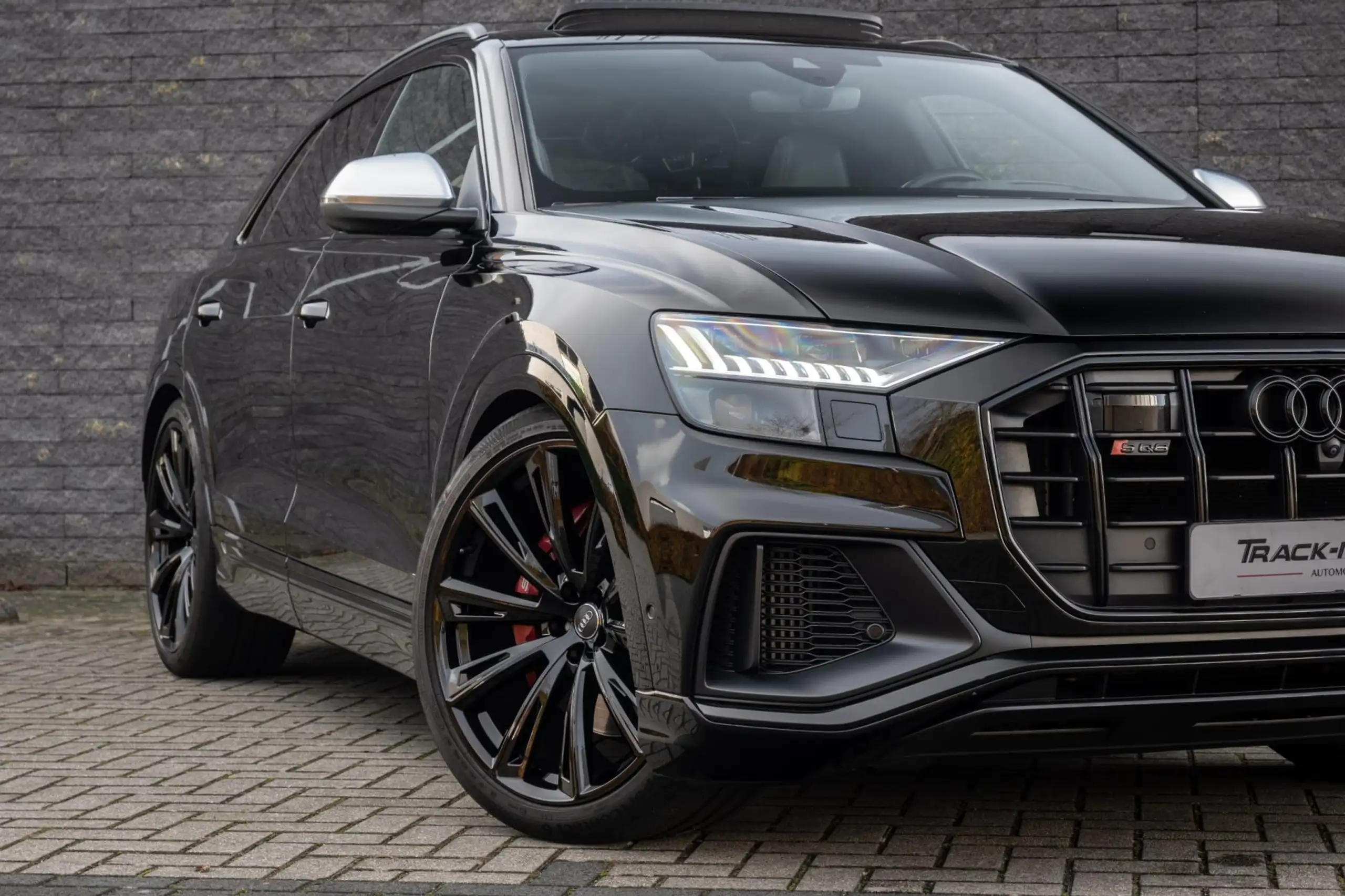 Audi - SQ8