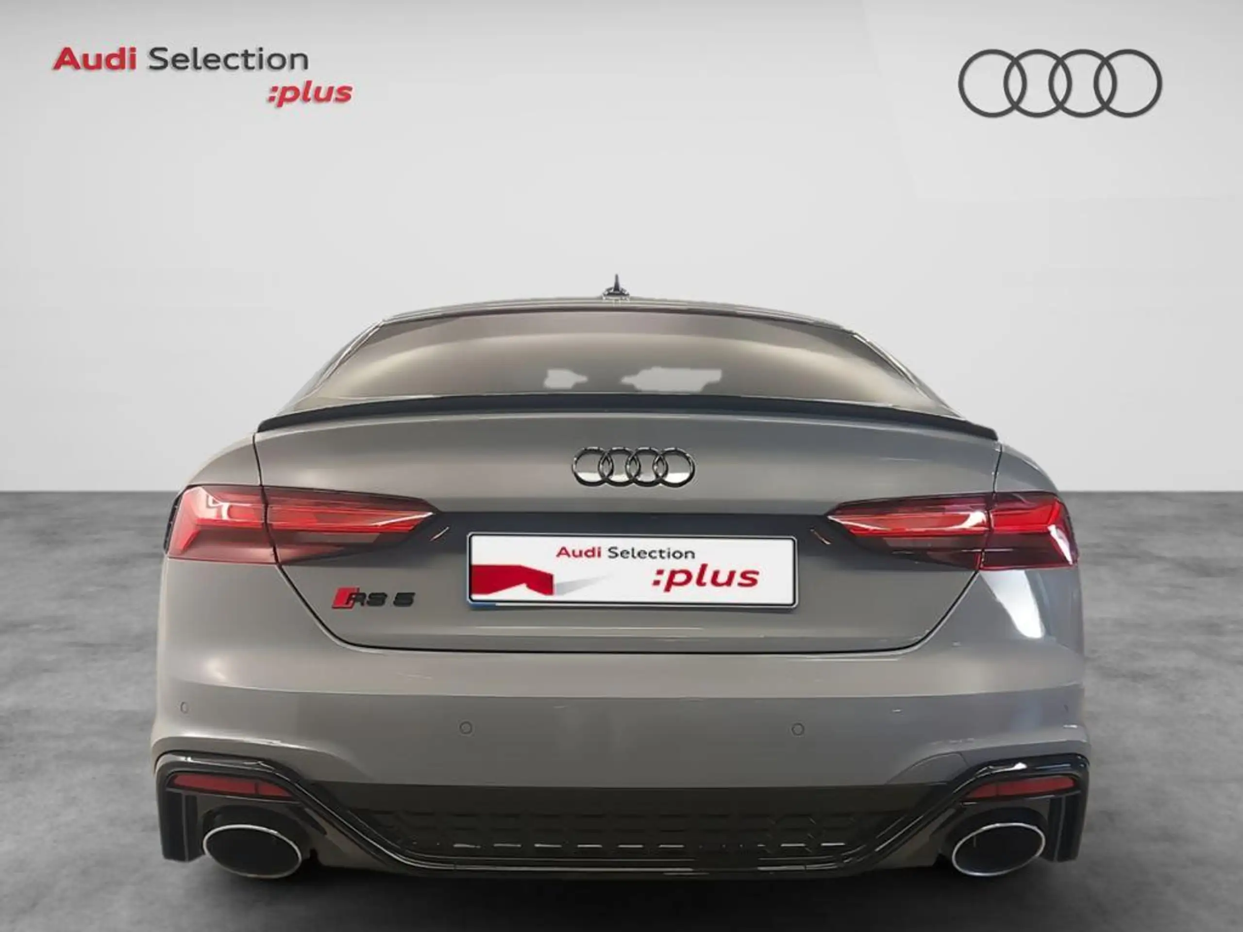 Audi - RS5