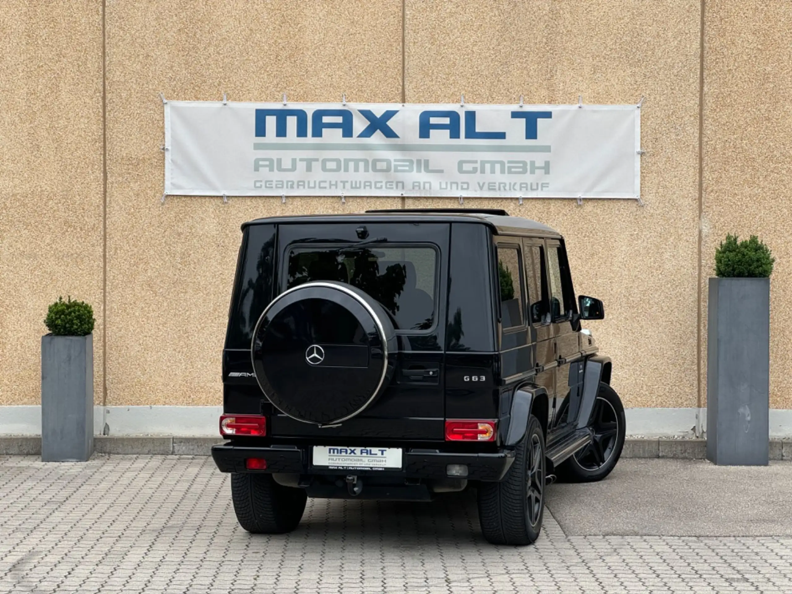 Mercedes-Benz - G 63 AMG