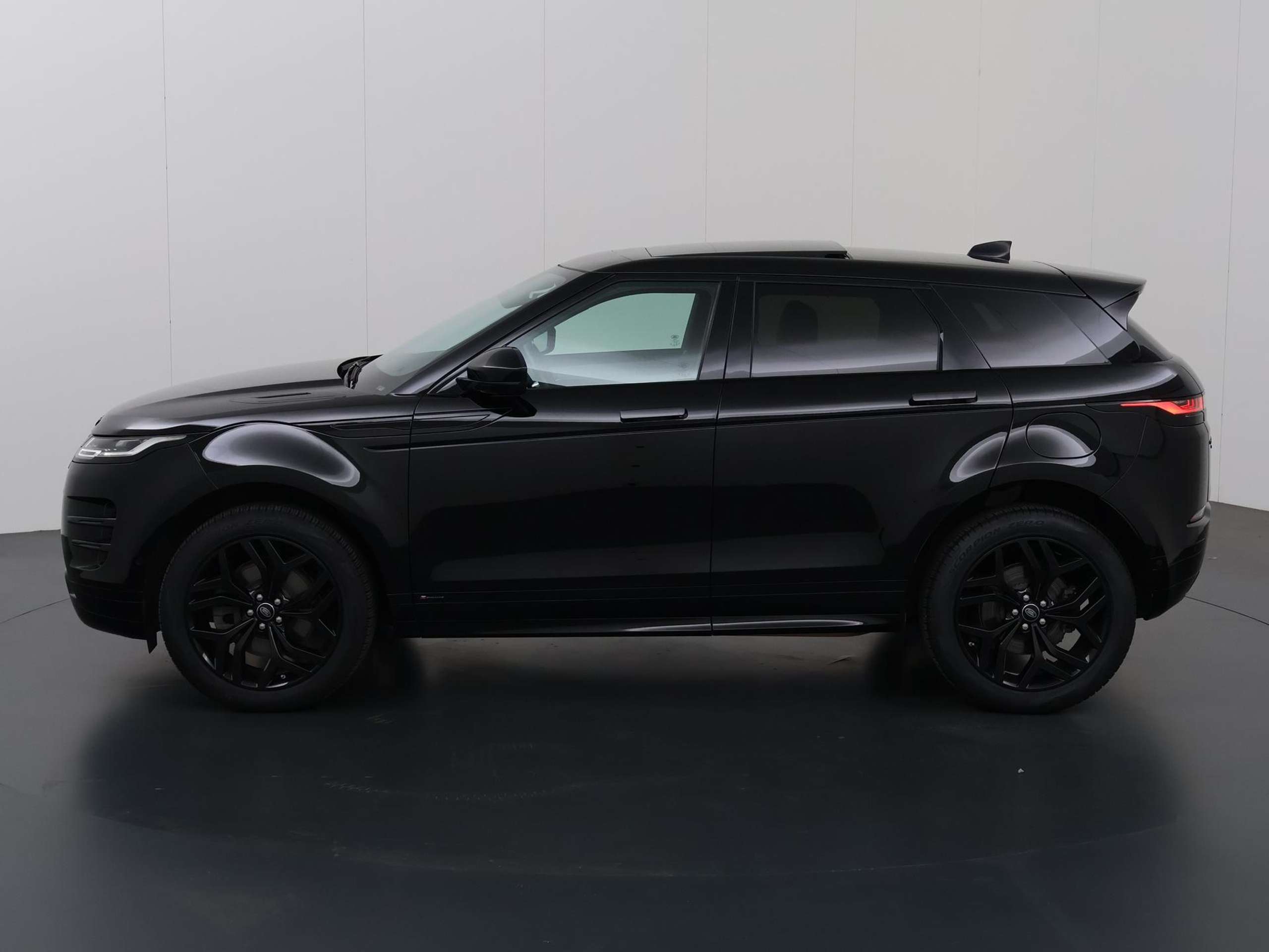 Land Rover - Range Rover Evoque