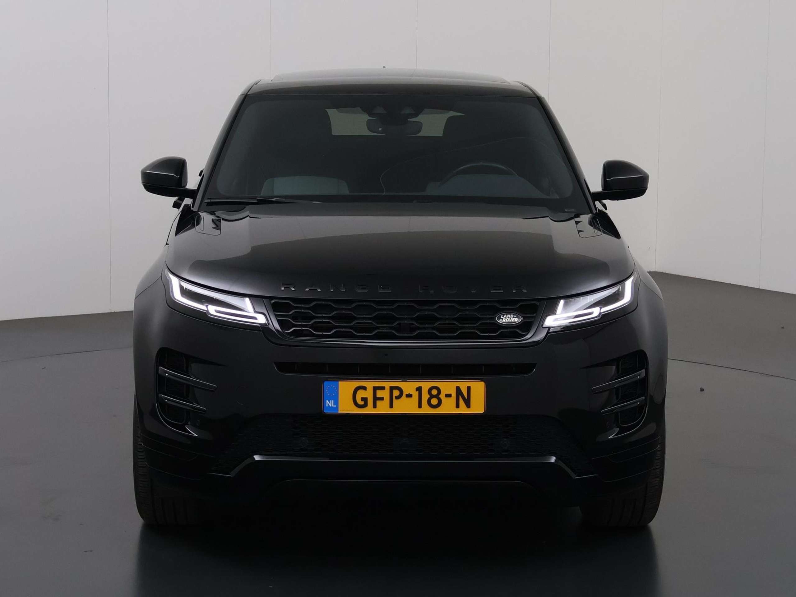 Land Rover - Range Rover Evoque