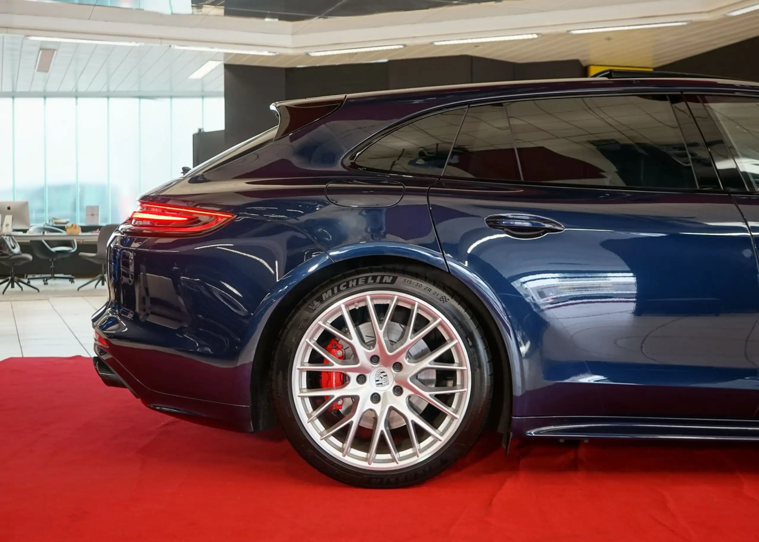 Porsche - Panamera