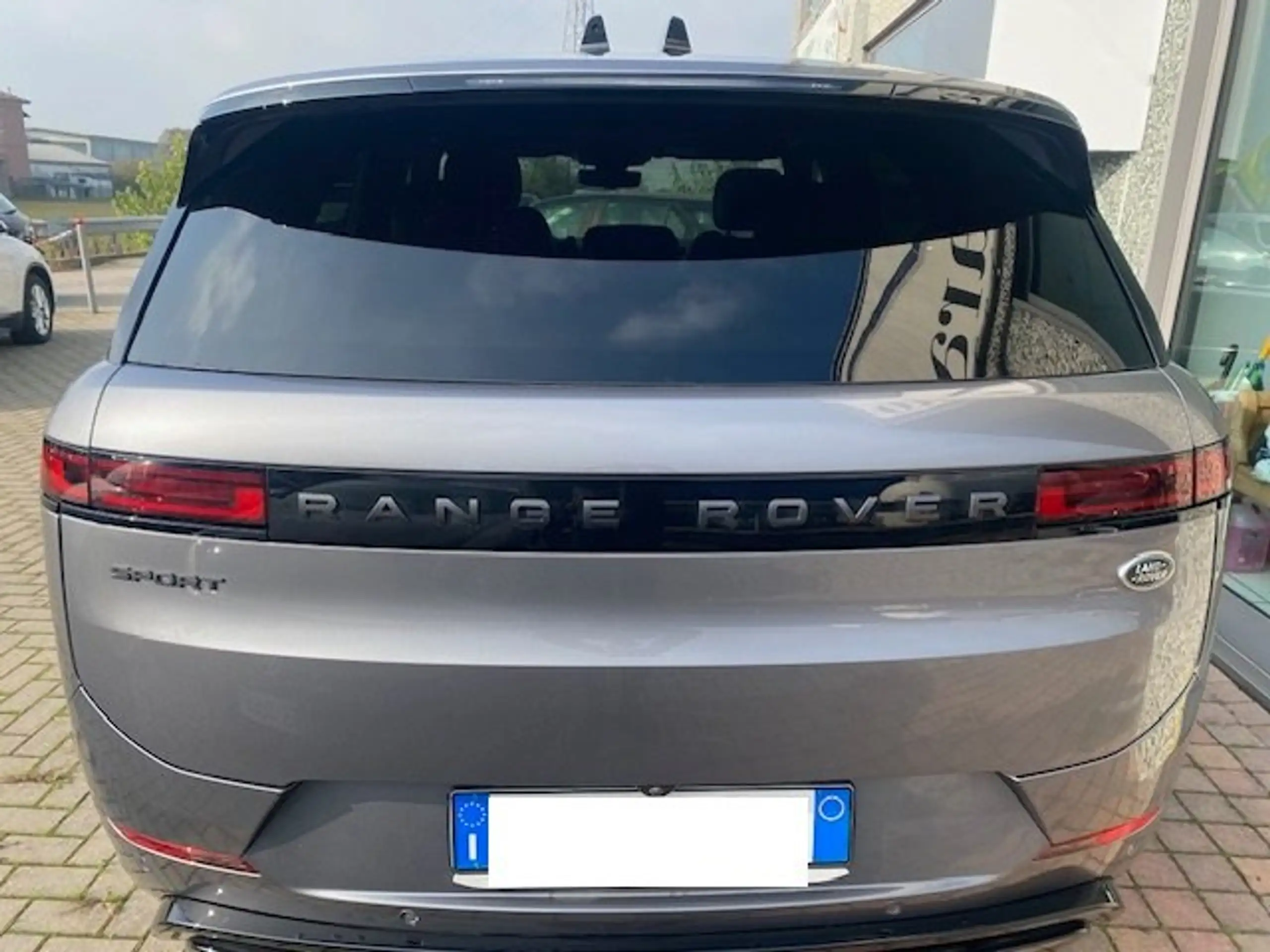 Land Rover - Range Rover Sport