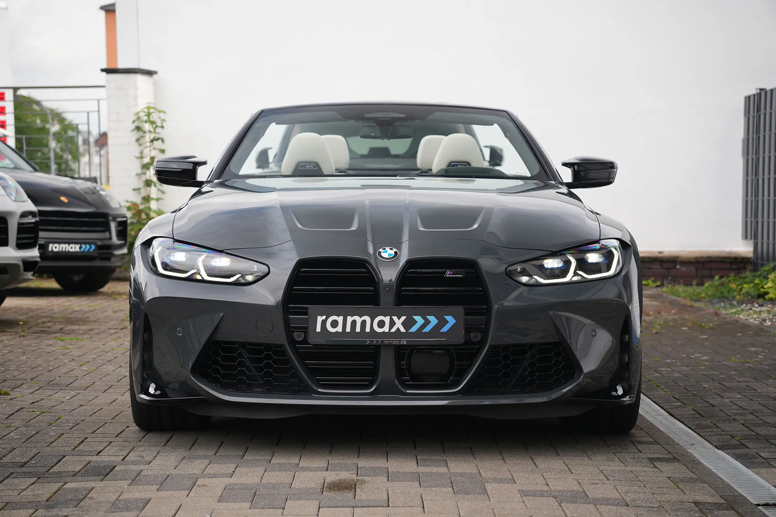 BMW - M4