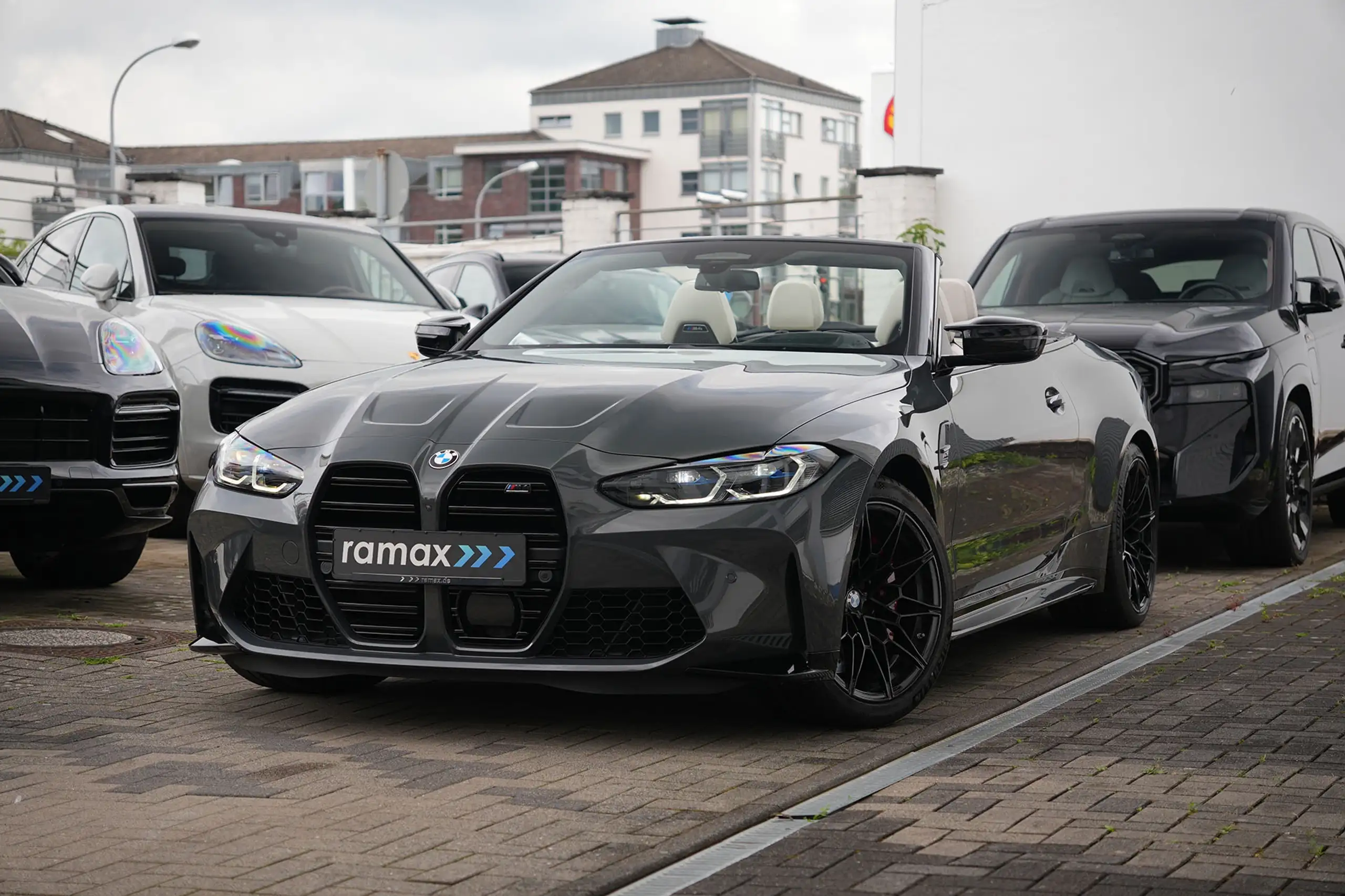 BMW - M4