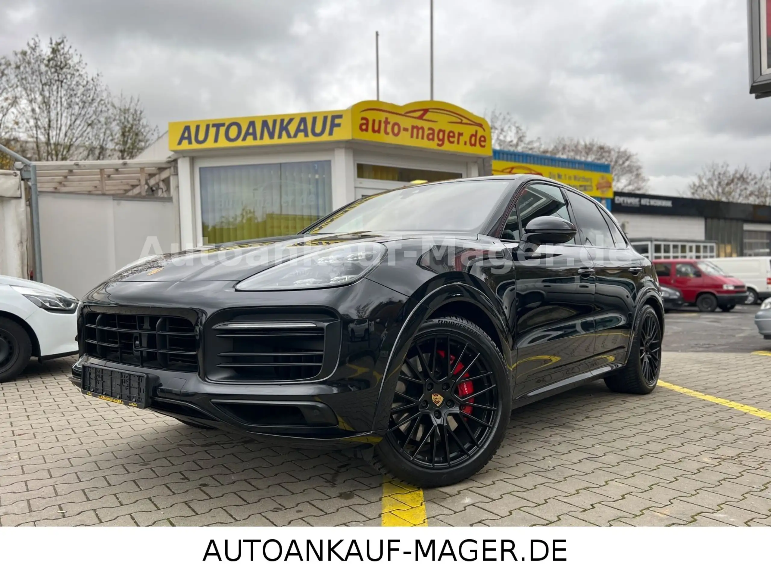 Porsche Cayenne 2021