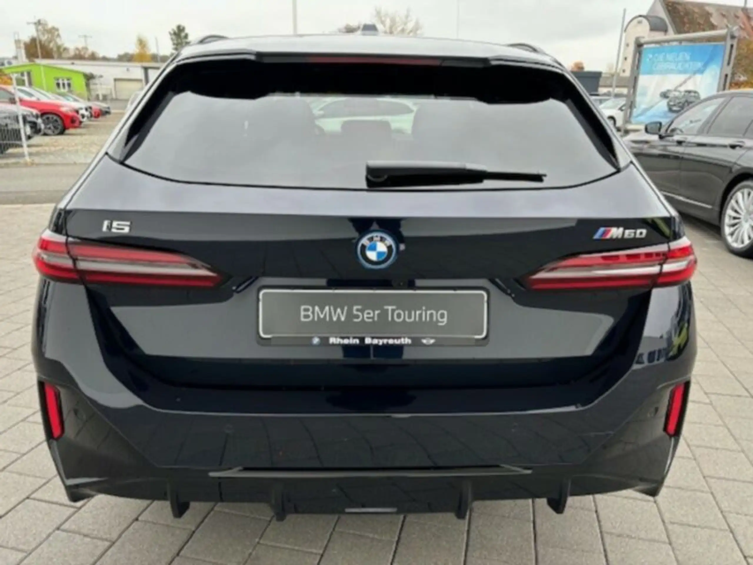 BMW - i5