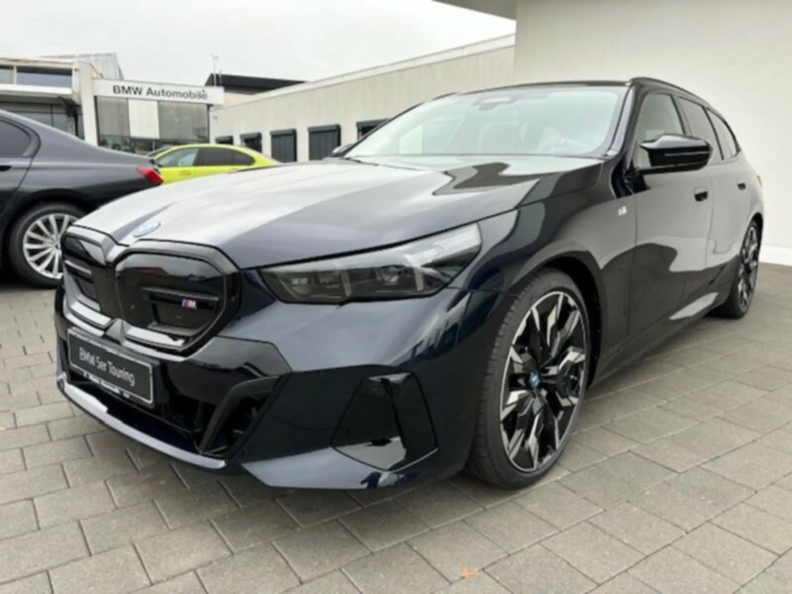 BMW i5 2024