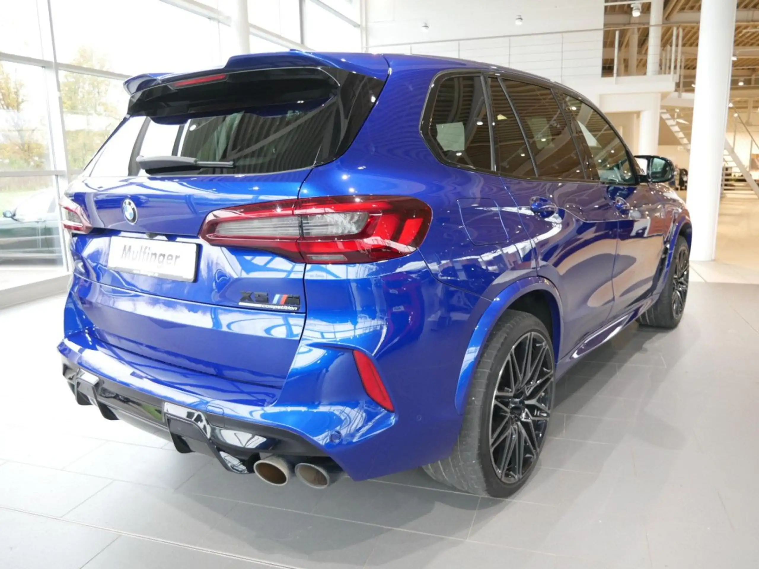 BMW - X5 M