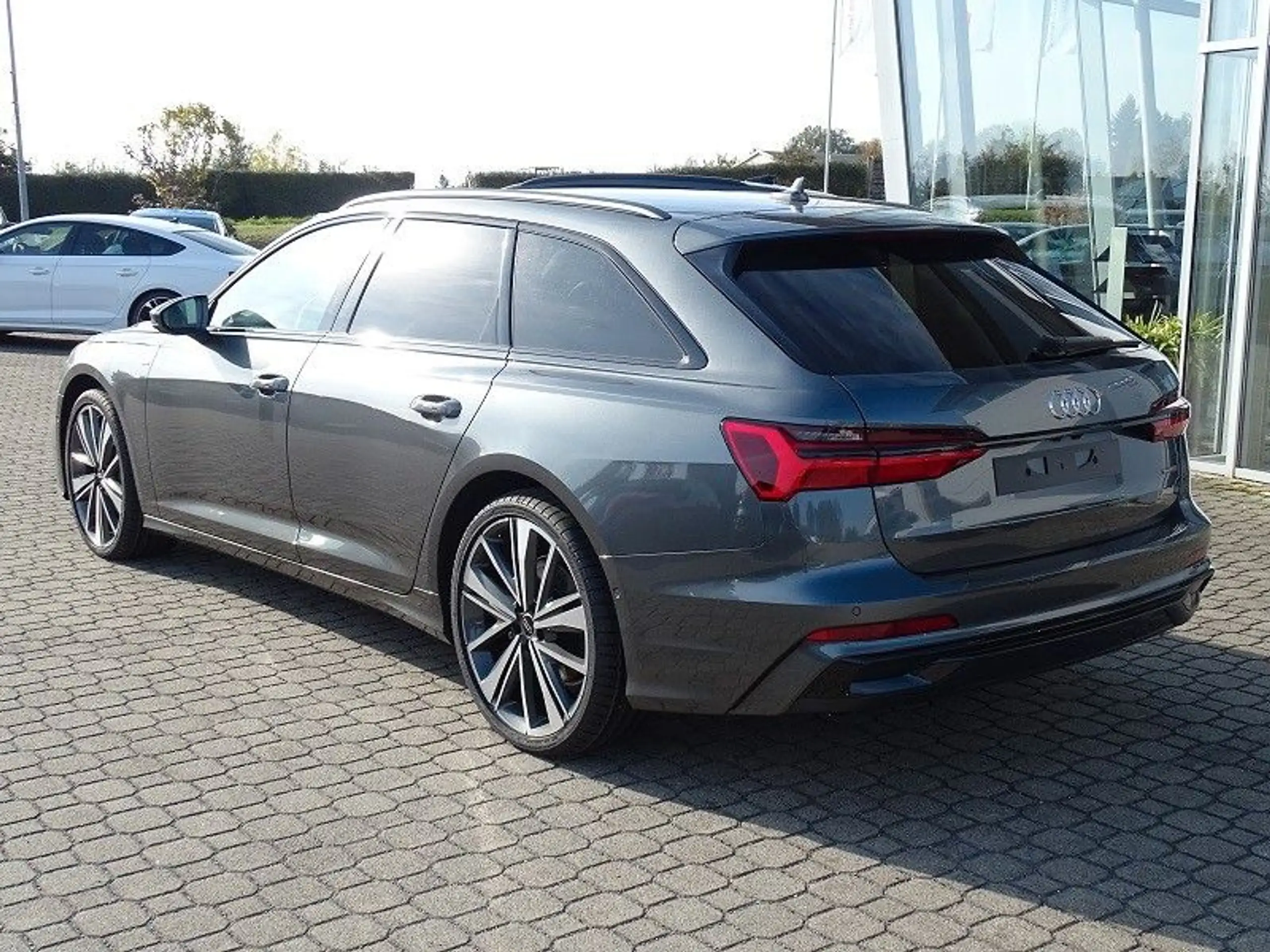 Audi - A6