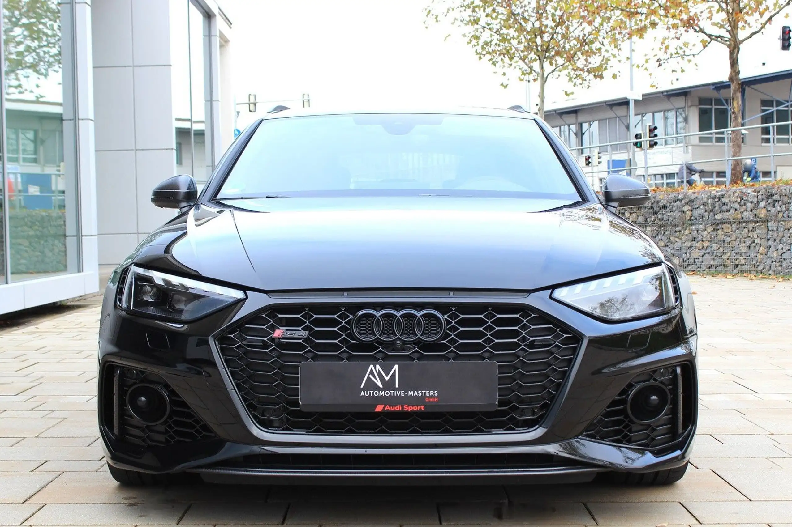 Audi - RS4