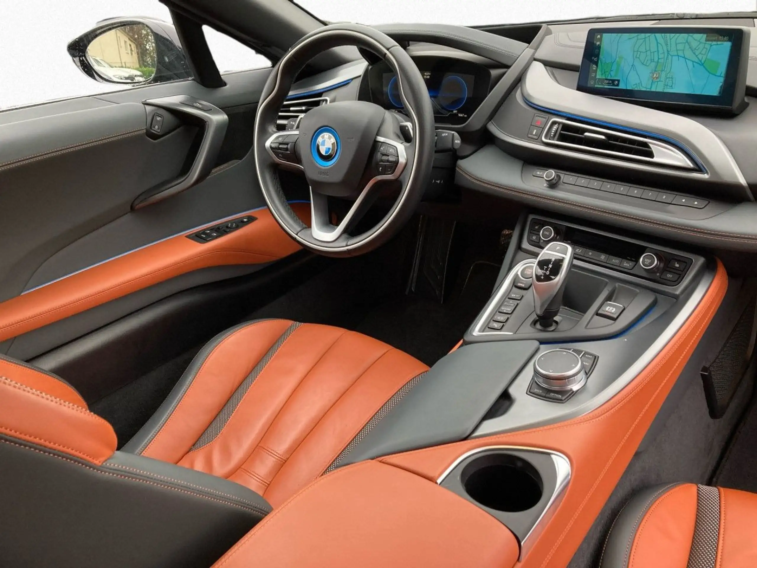 BMW - i8