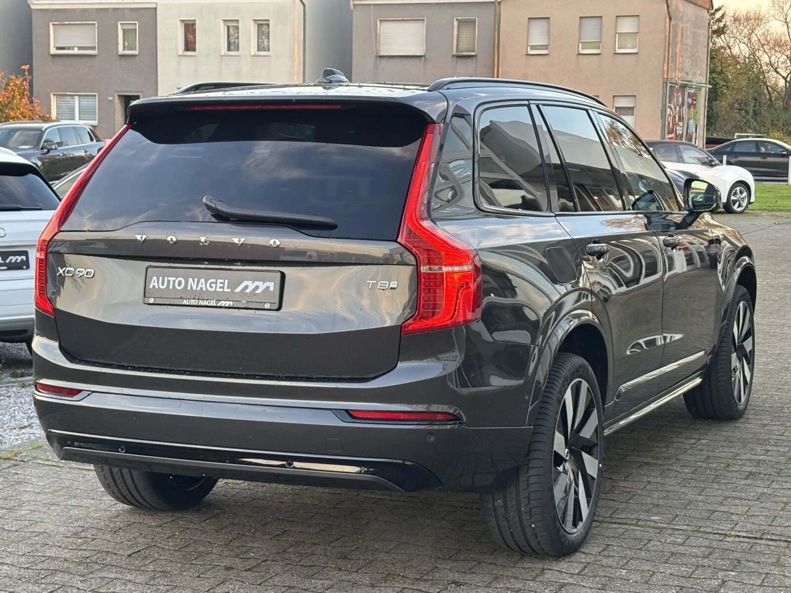 Volvo - XC90