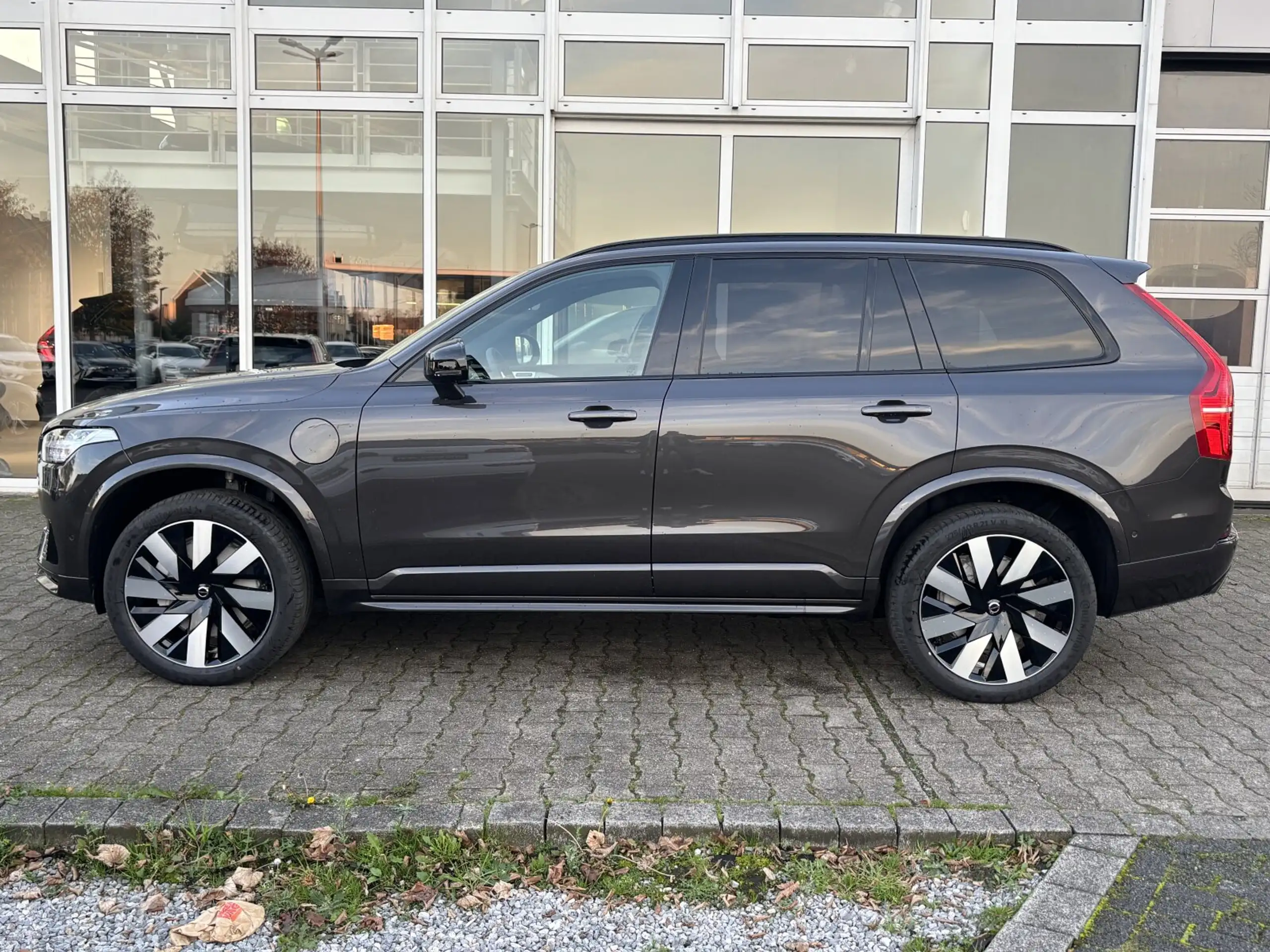 Volvo - XC90