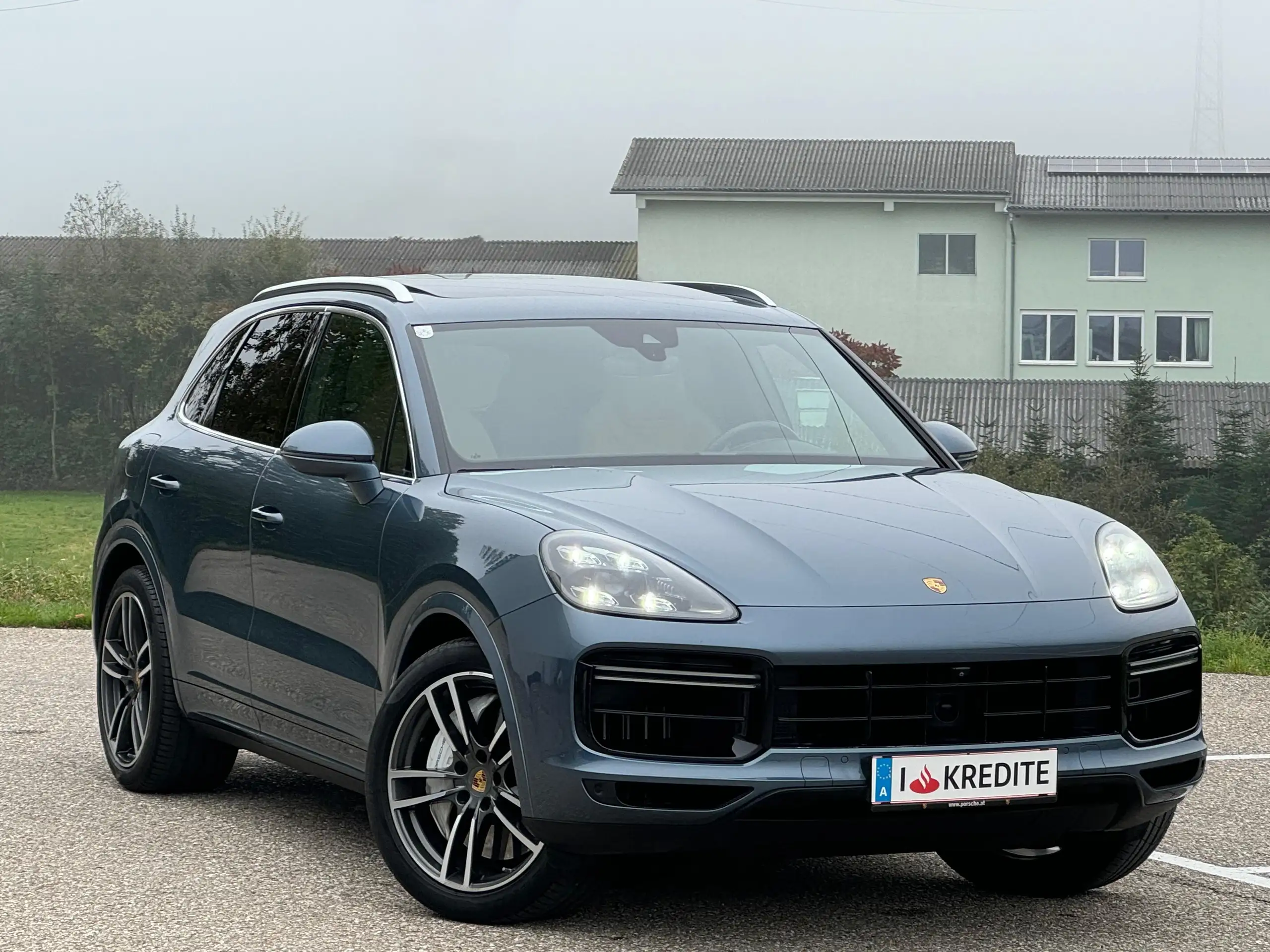 Porsche - Cayenne