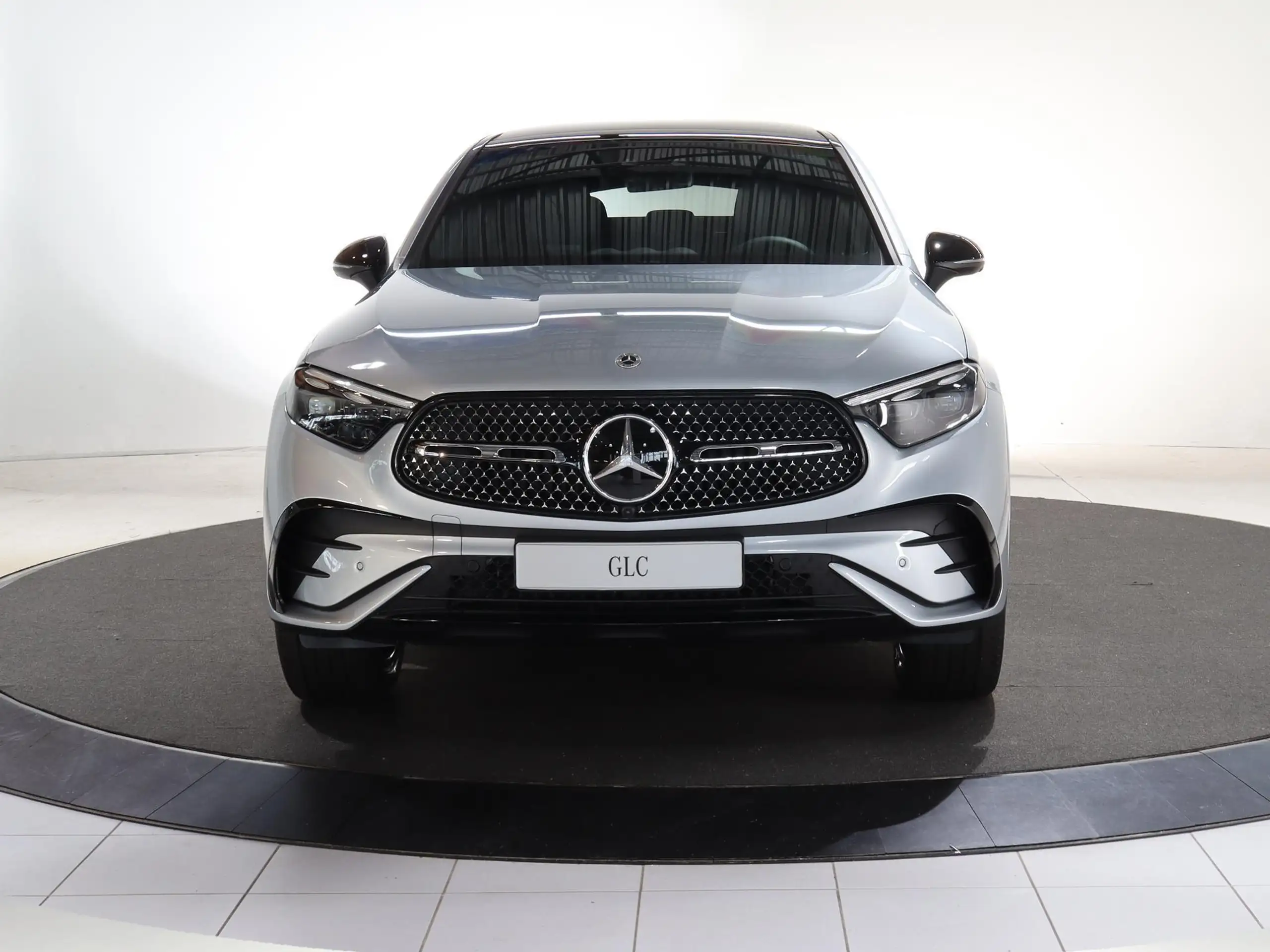 Mercedes-Benz - GLC 300