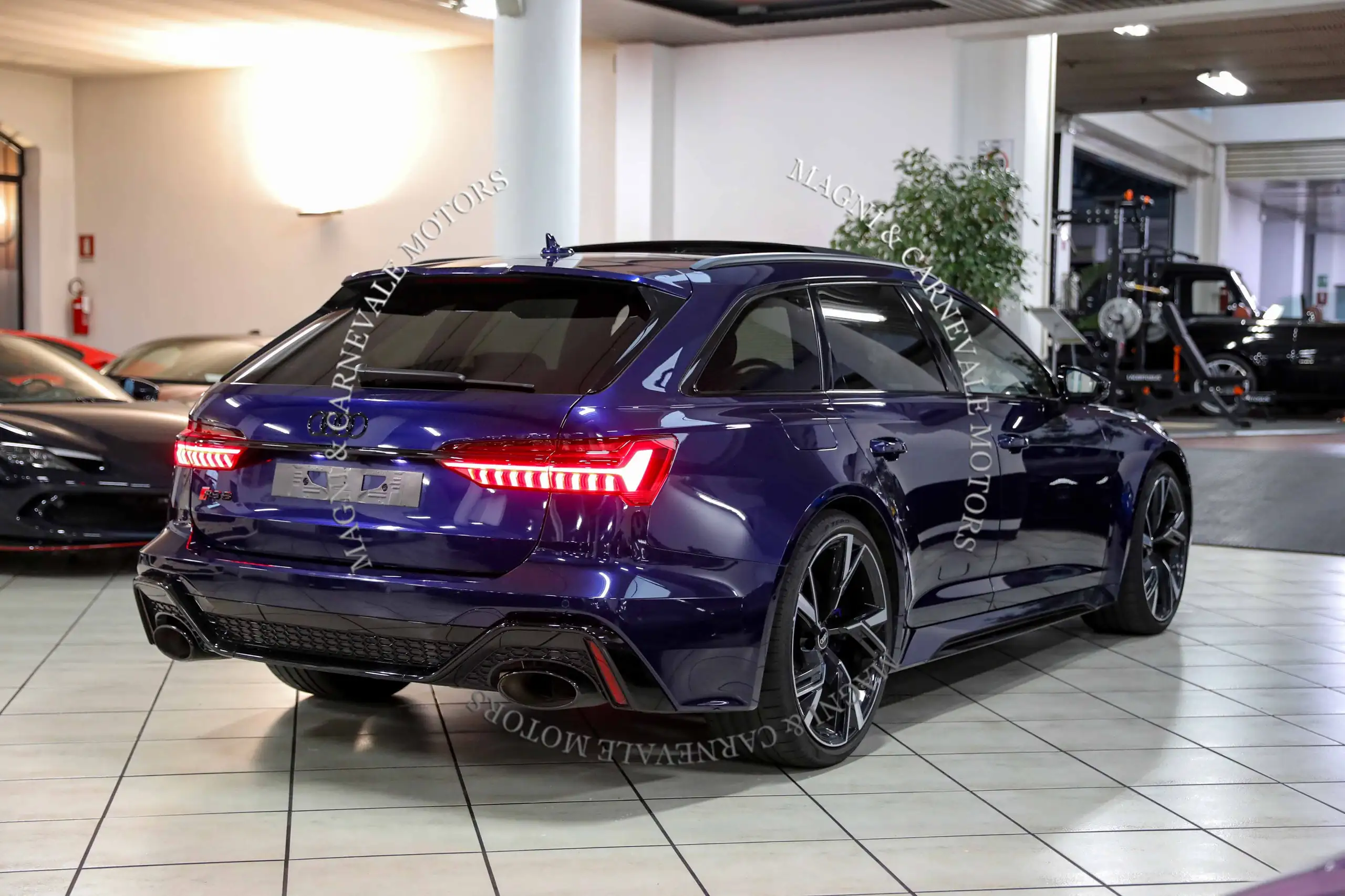 Audi - RS6