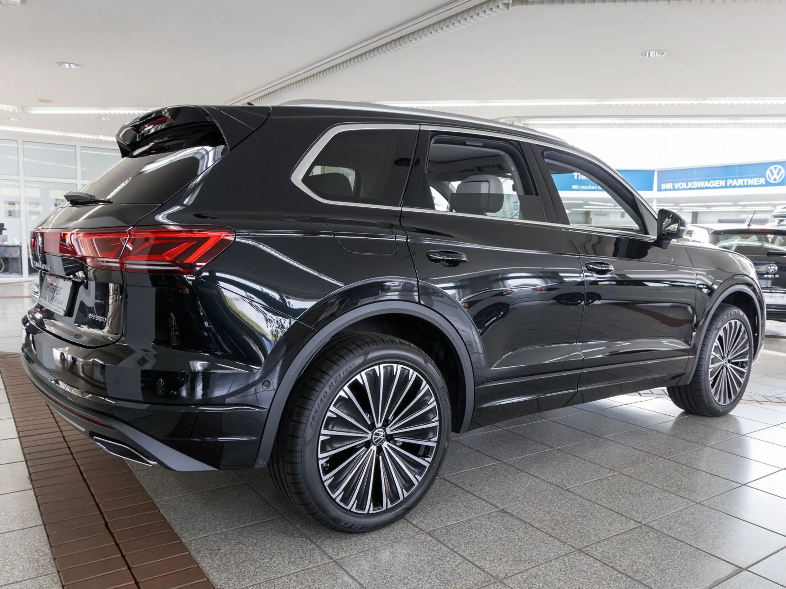 Volkswagen - Touareg