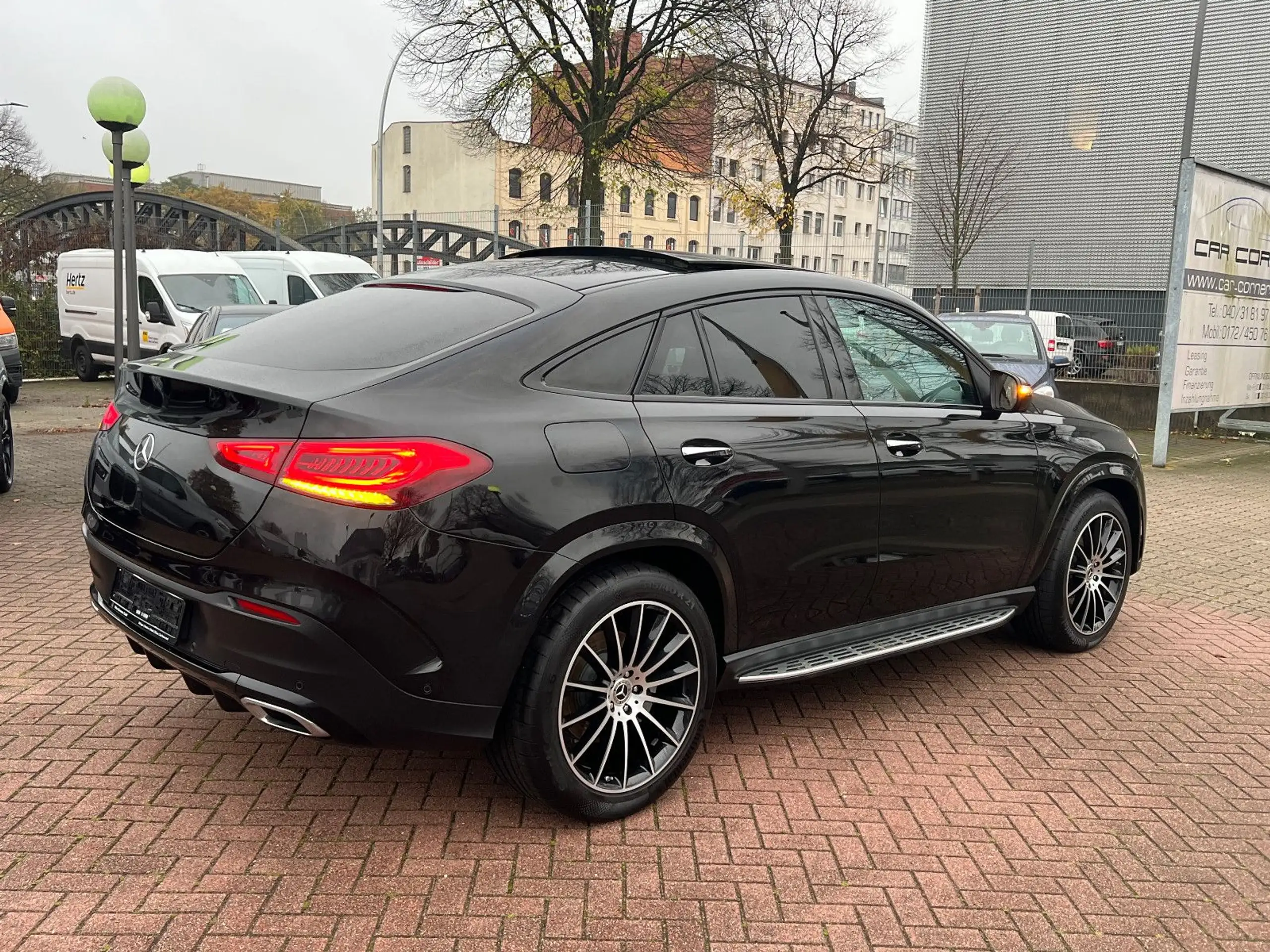 Mercedes-Benz - GLE 350