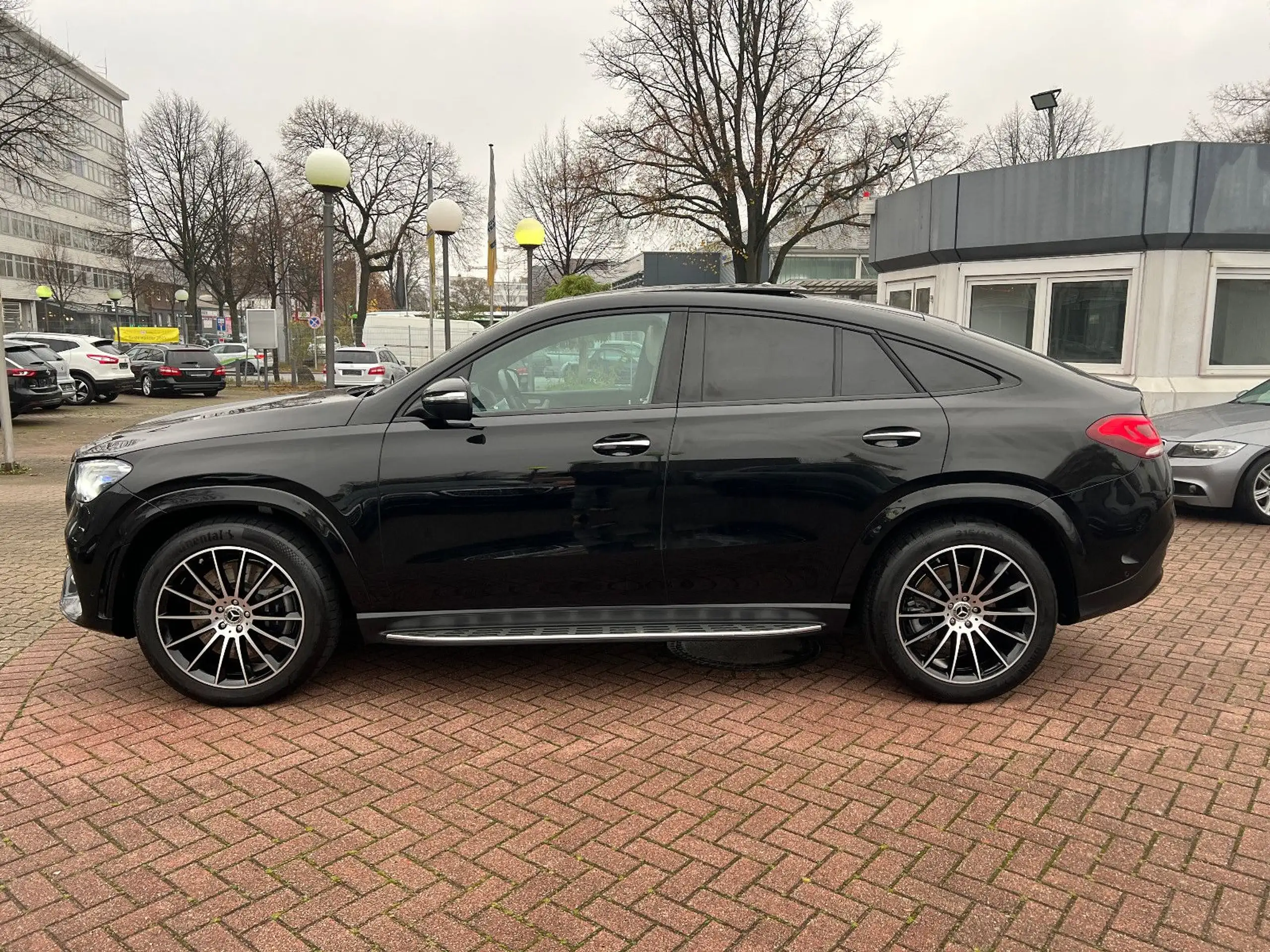 Mercedes-Benz - GLE 350