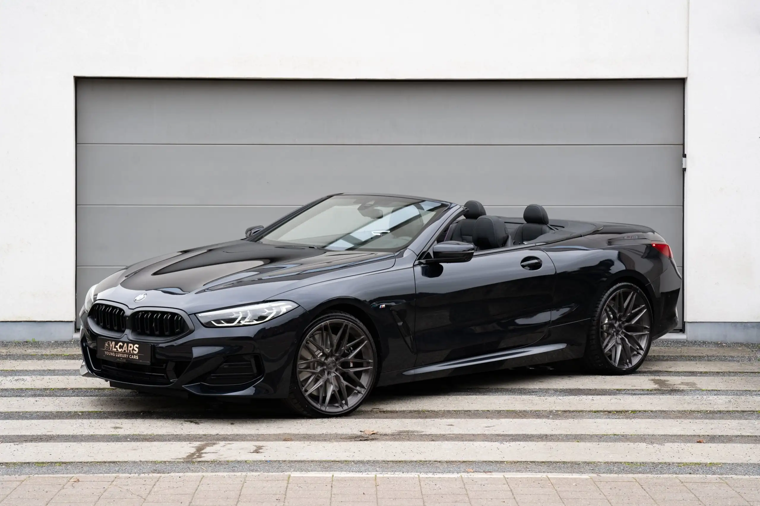 BMW - 840