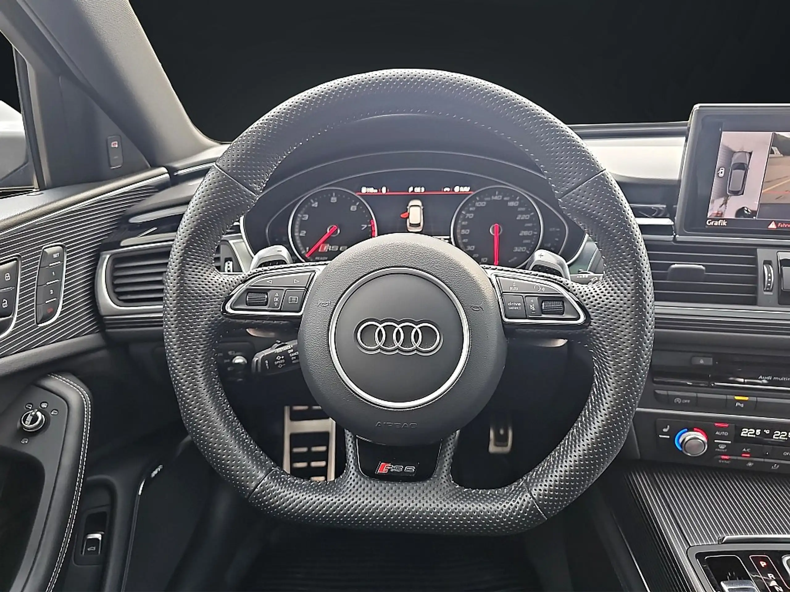 Audi - RS6