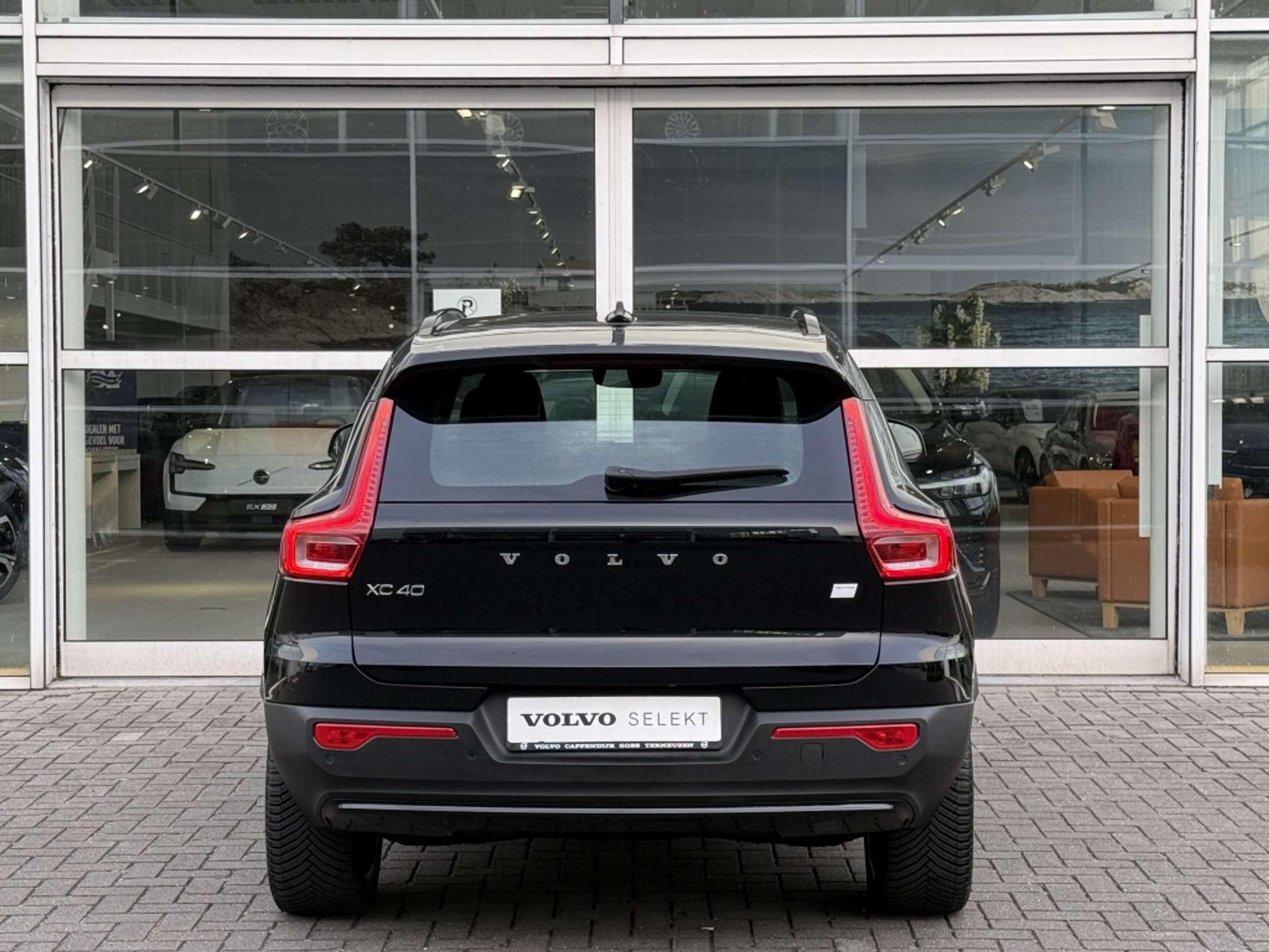 Volvo - XC40