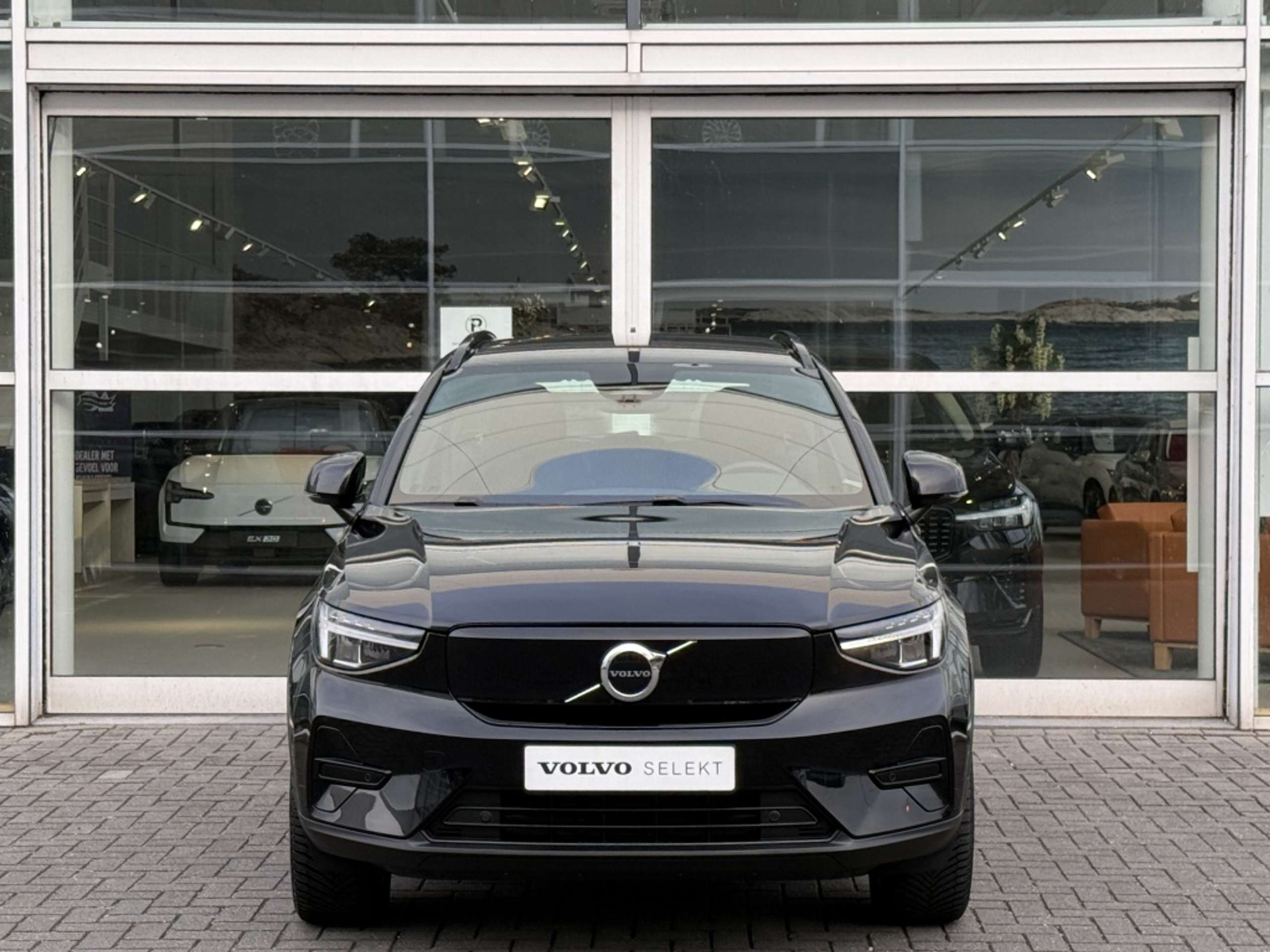 Volvo - XC40