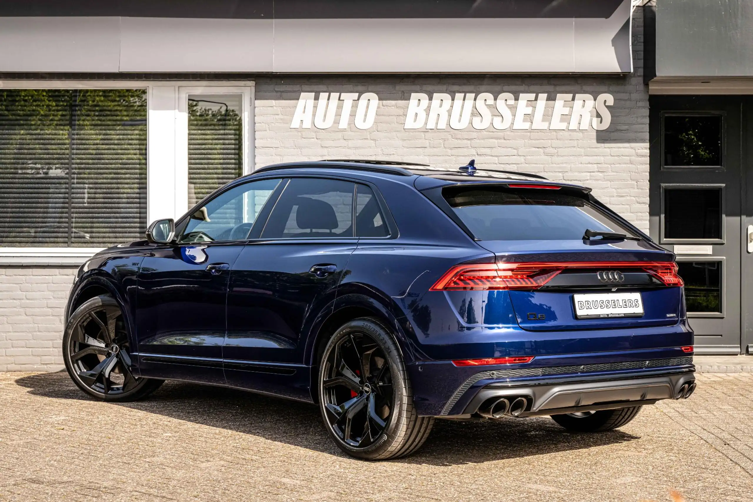 Audi - Q8