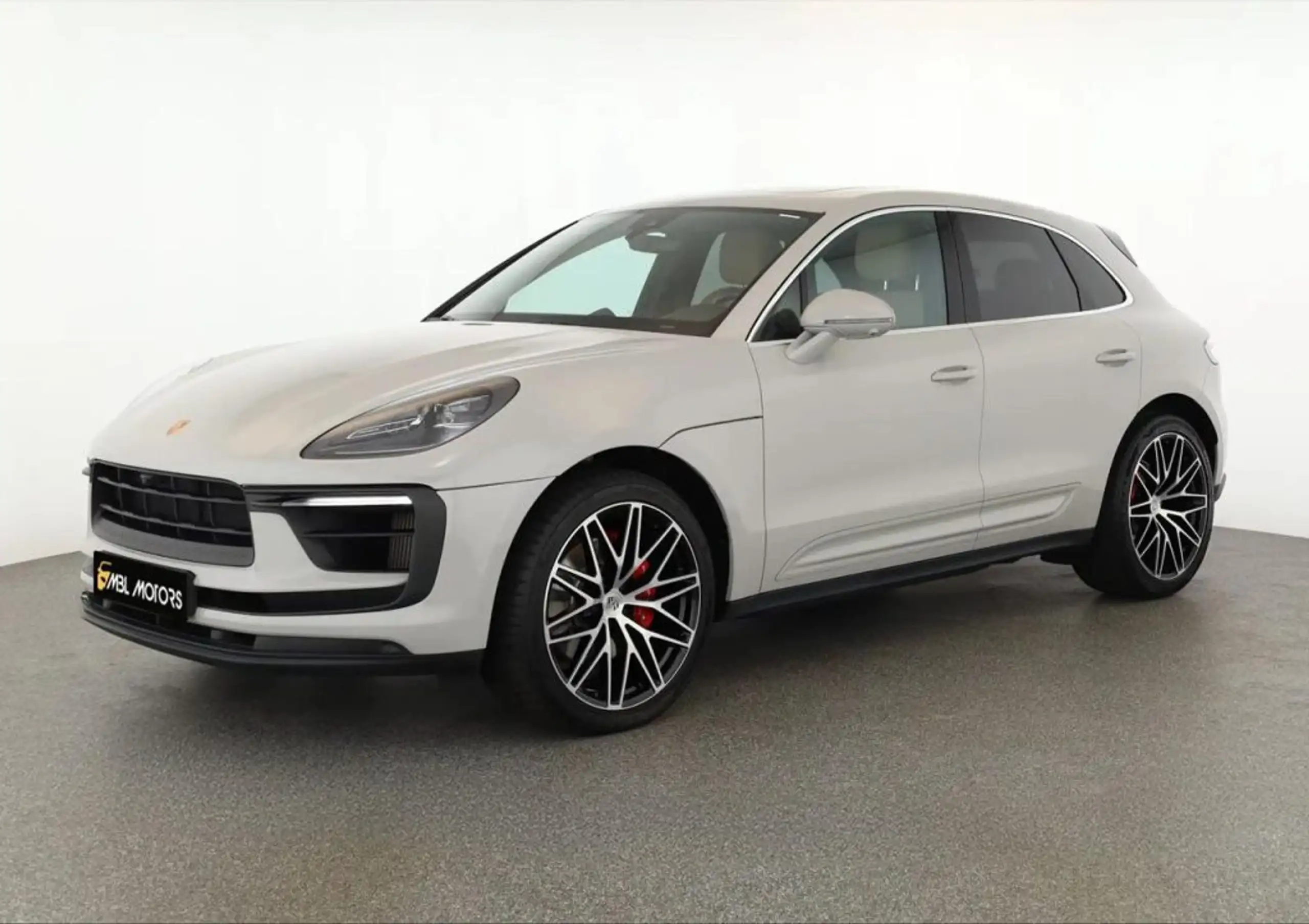 Porsche - Macan