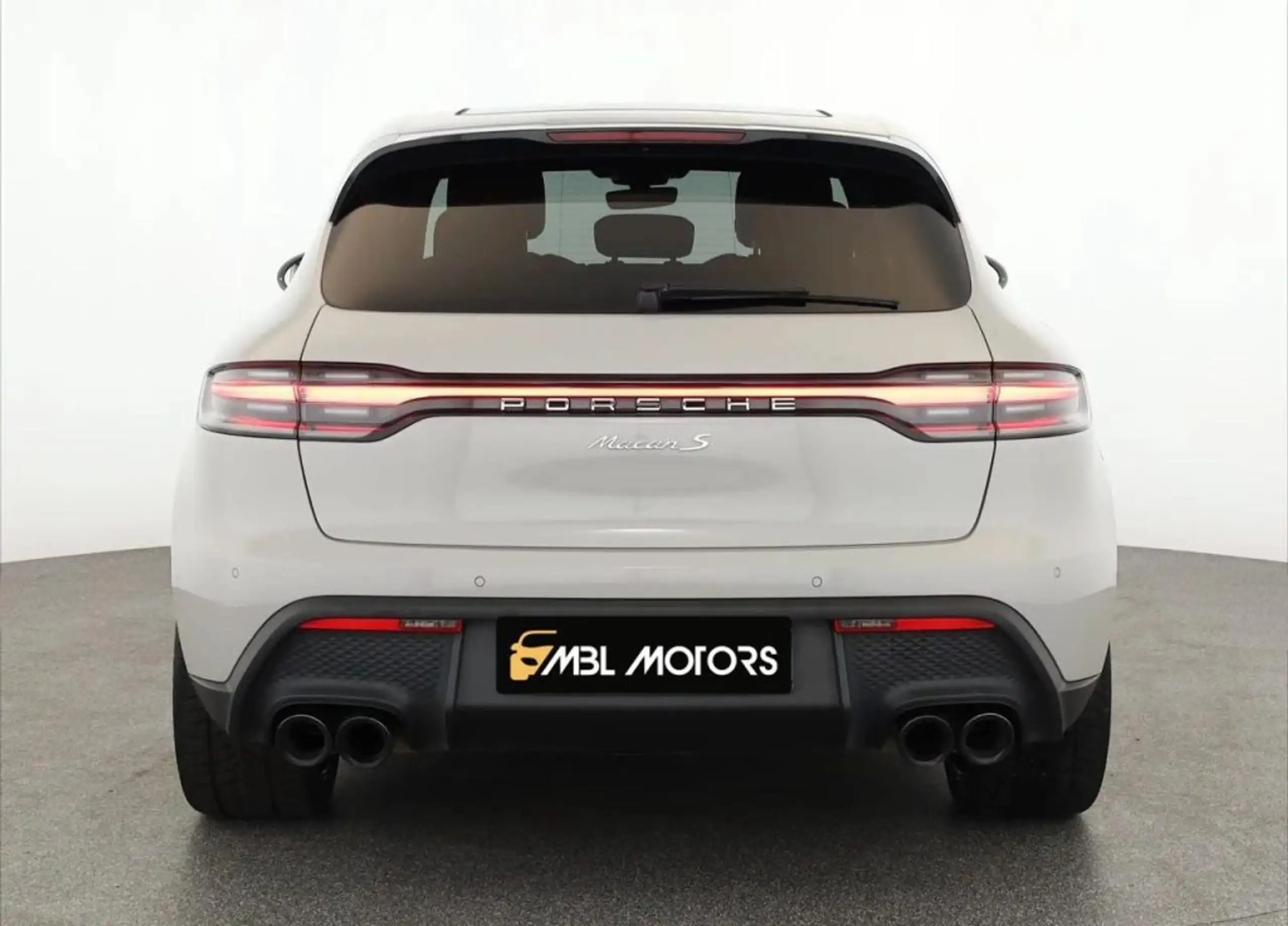 Porsche - Macan