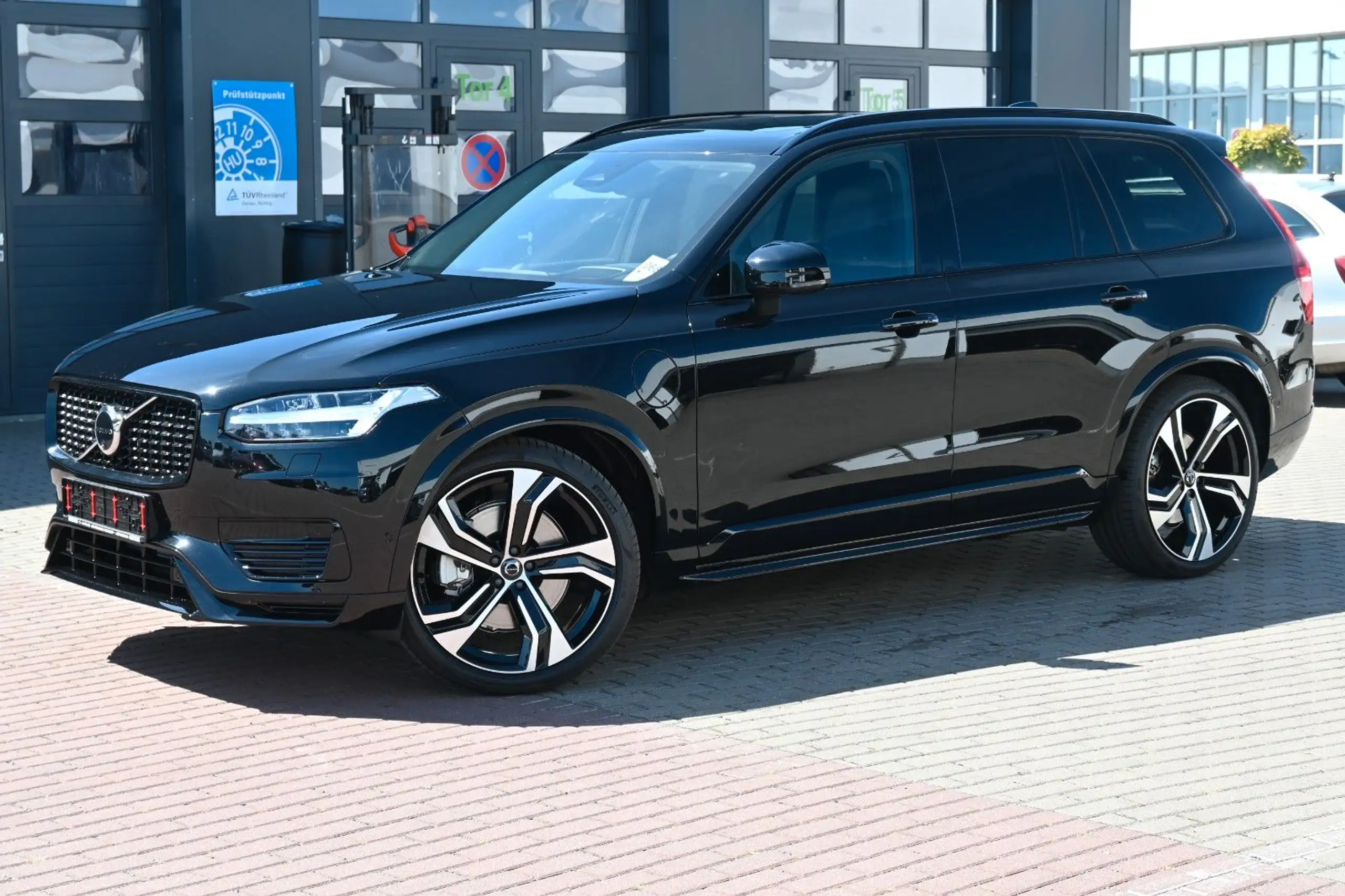 Volvo - XC90