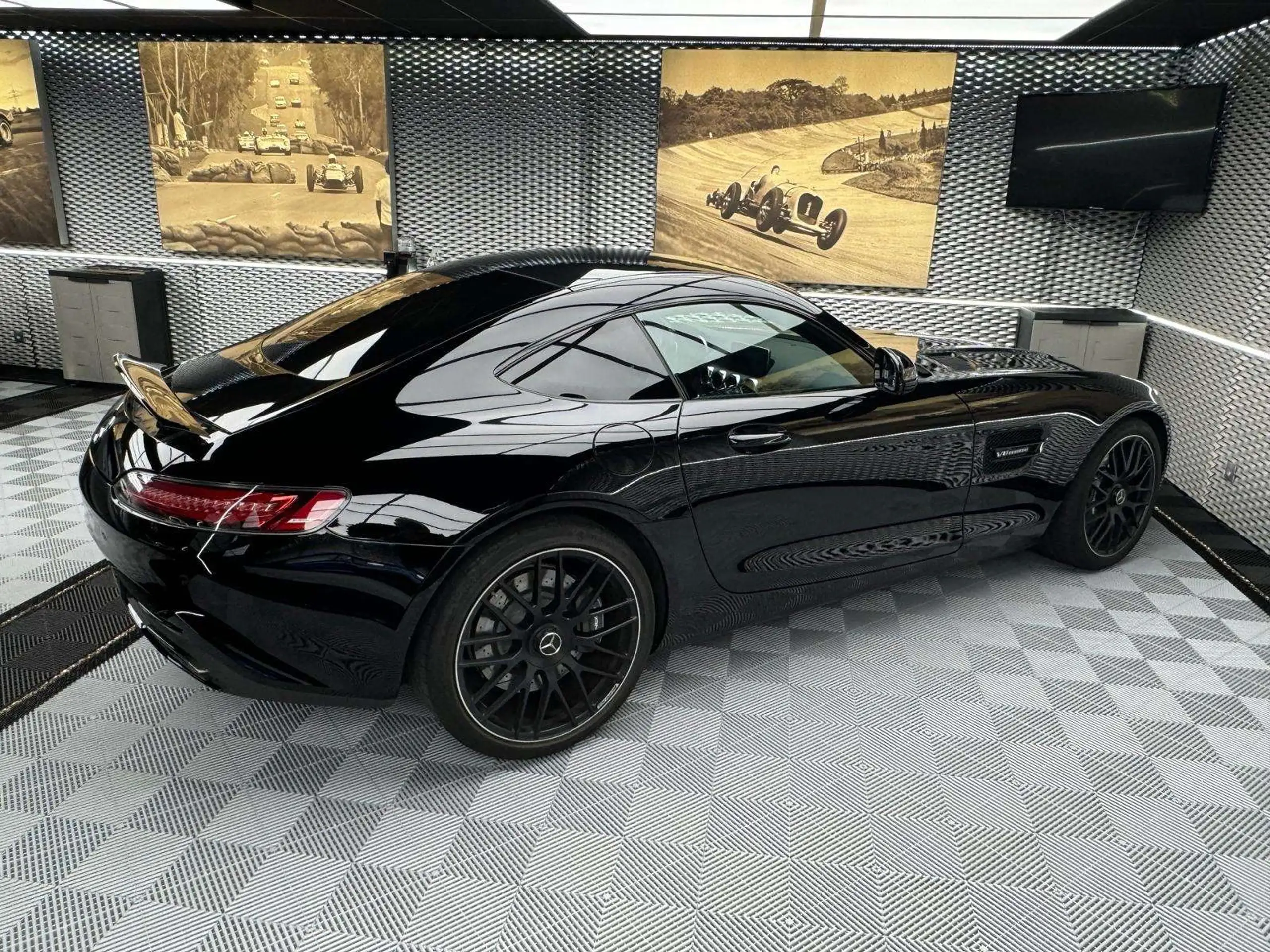 Mercedes-Benz - AMG GT