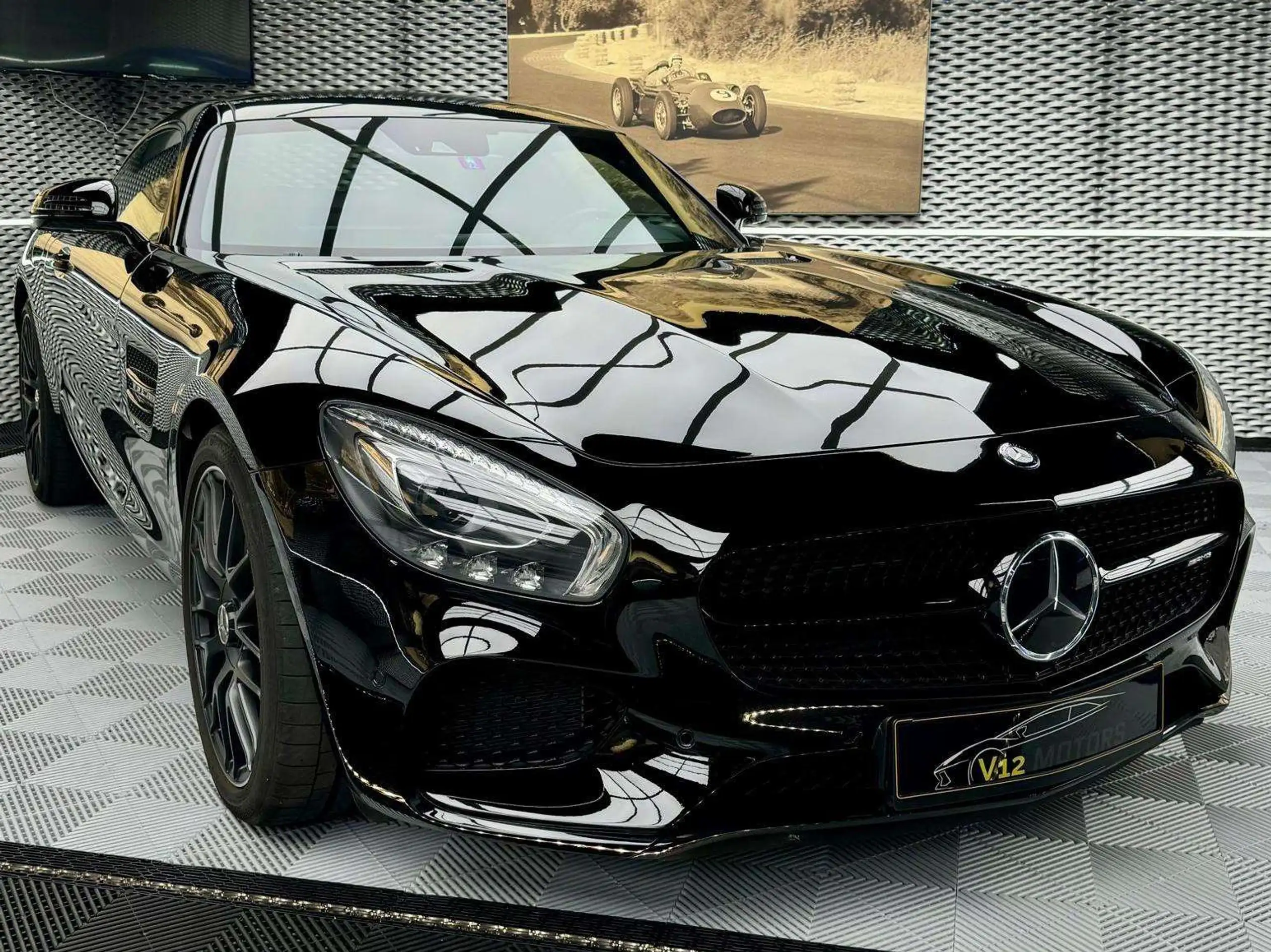 Mercedes-Benz - AMG GT