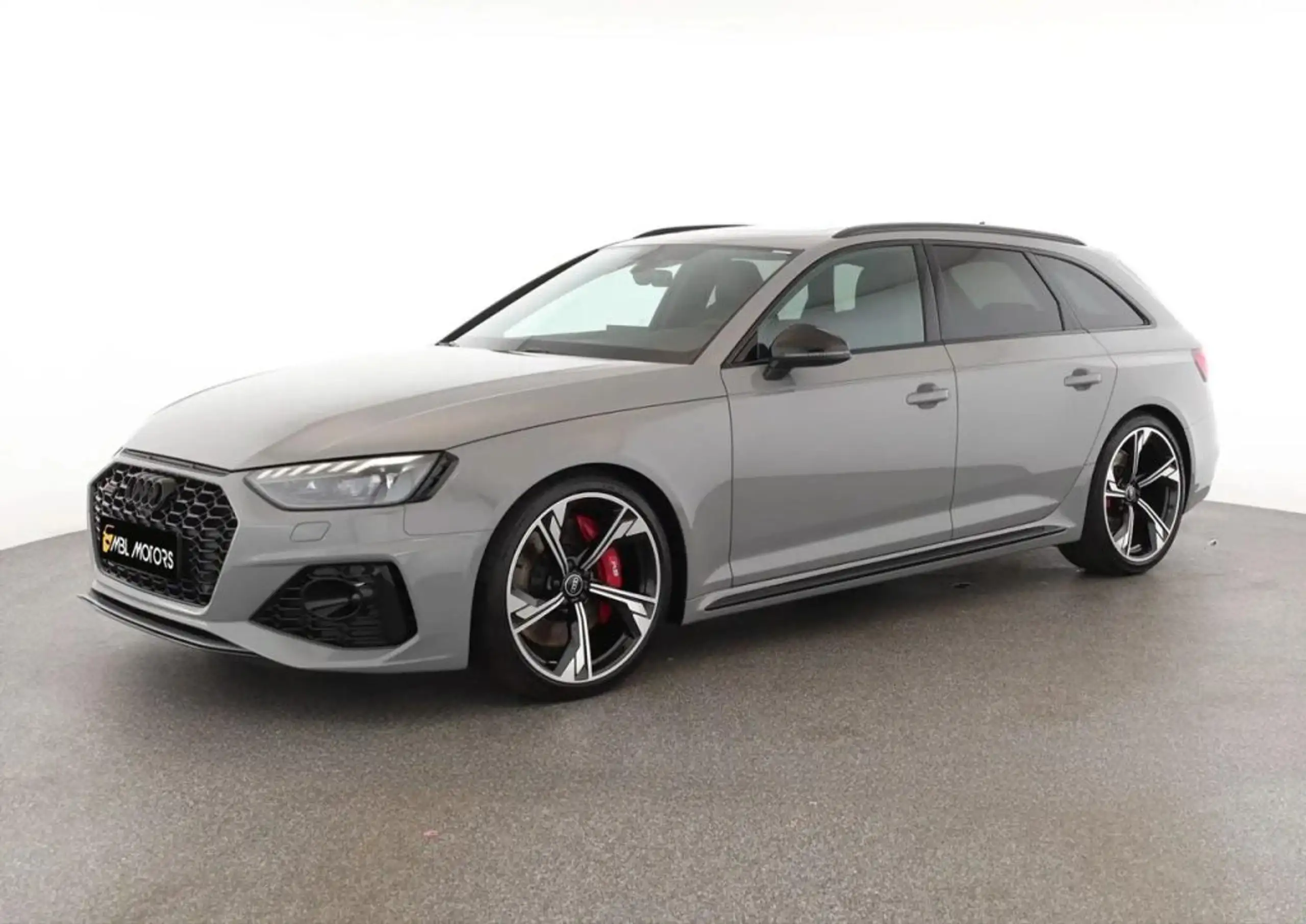 Audi RS4 2024