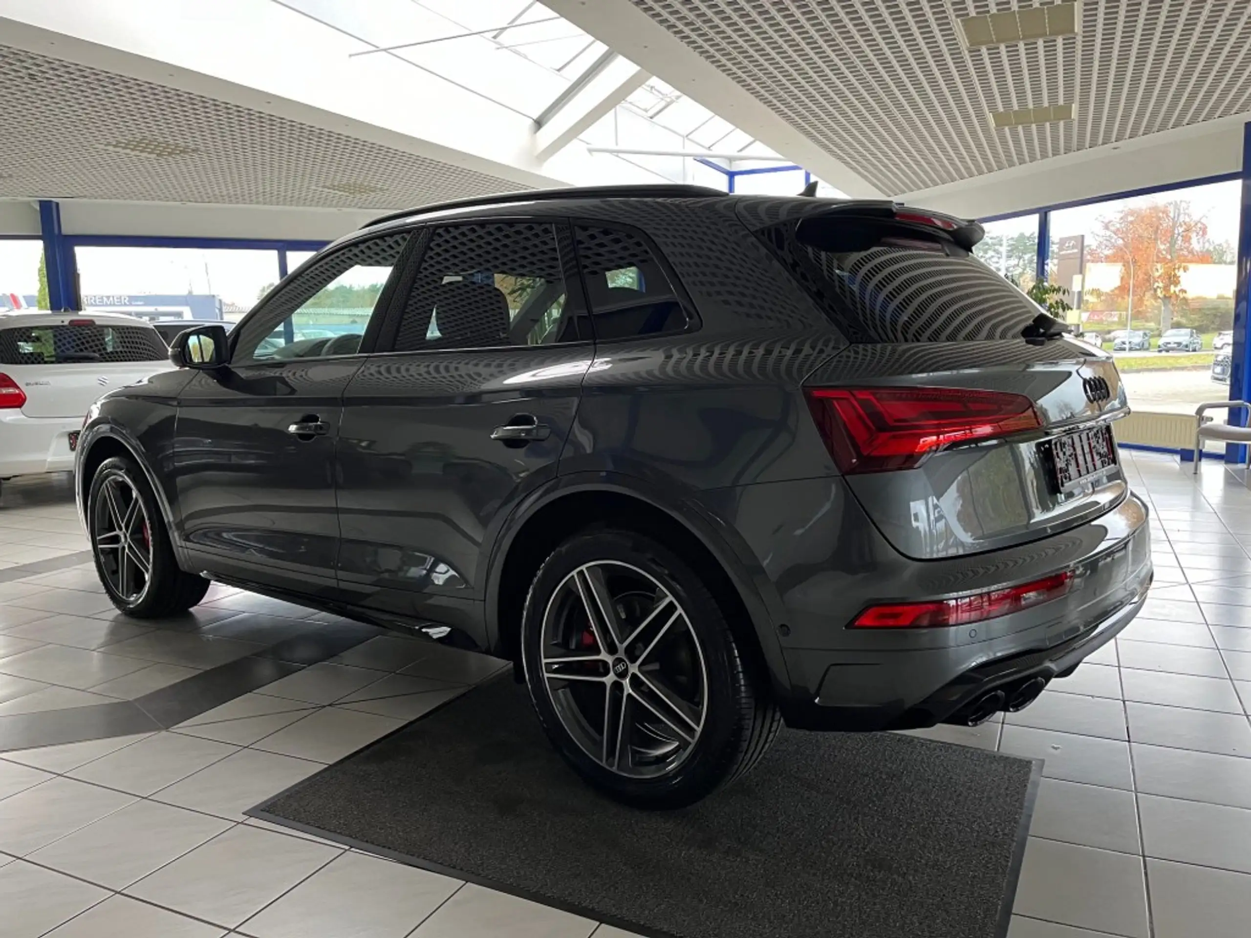 Audi - SQ5