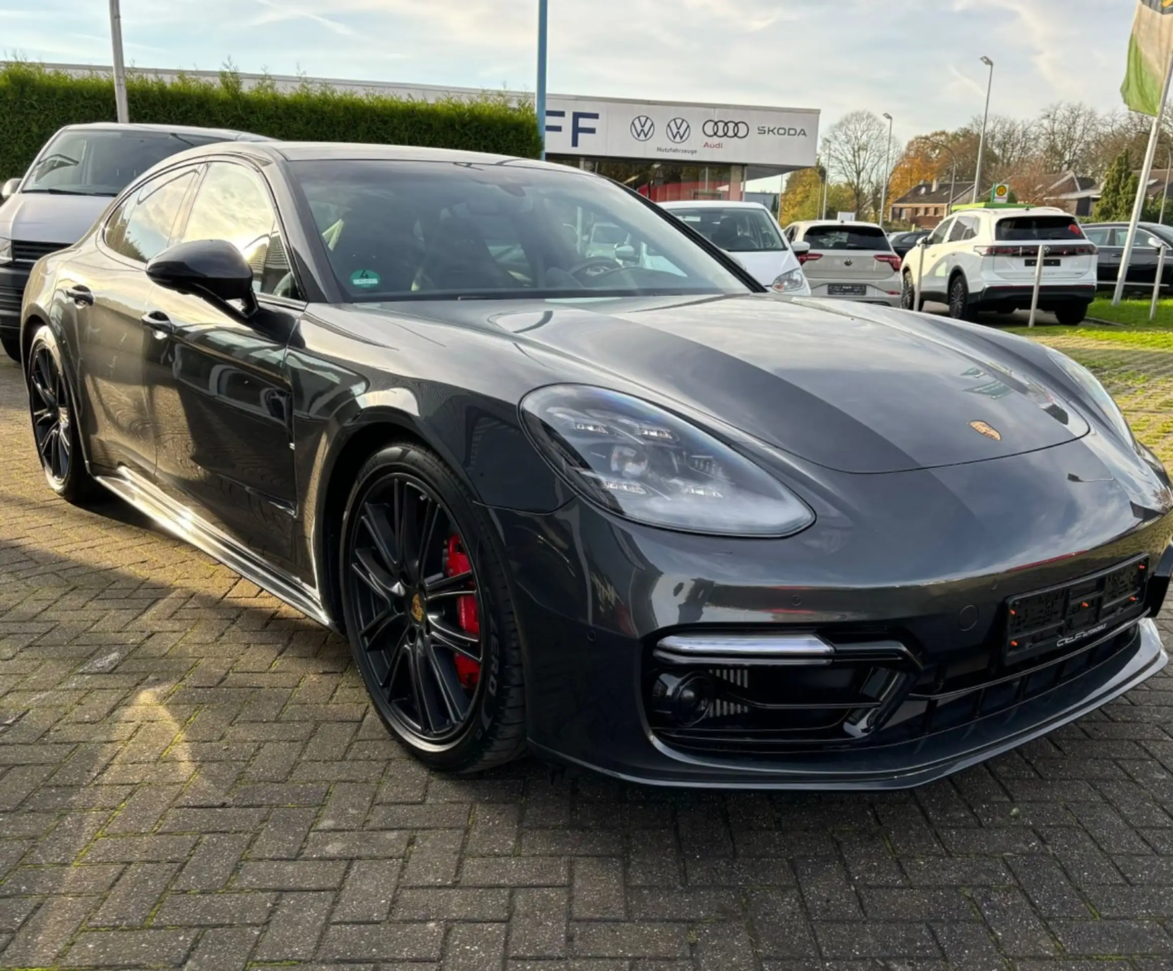 Porsche - Panamera