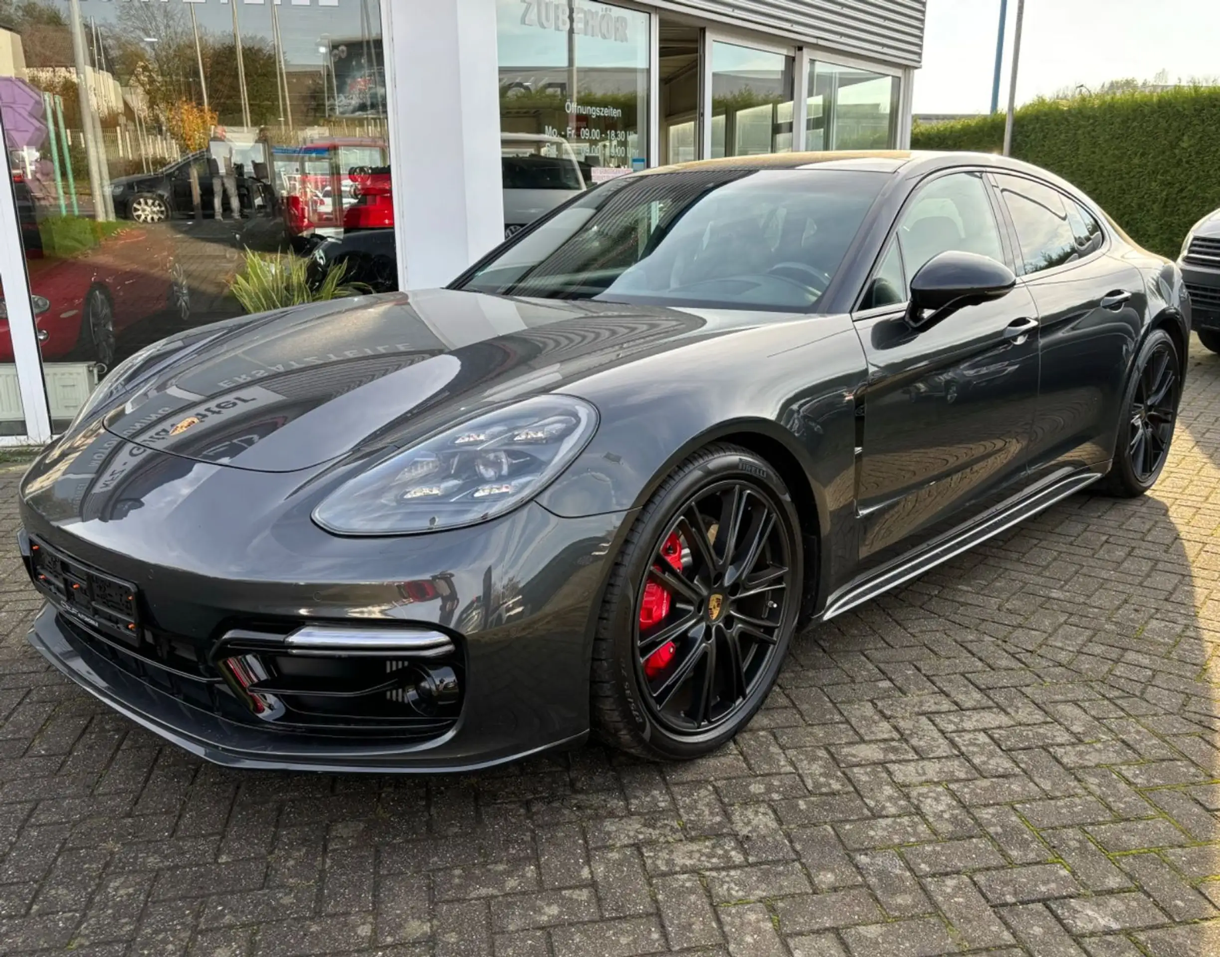 Porsche - Panamera