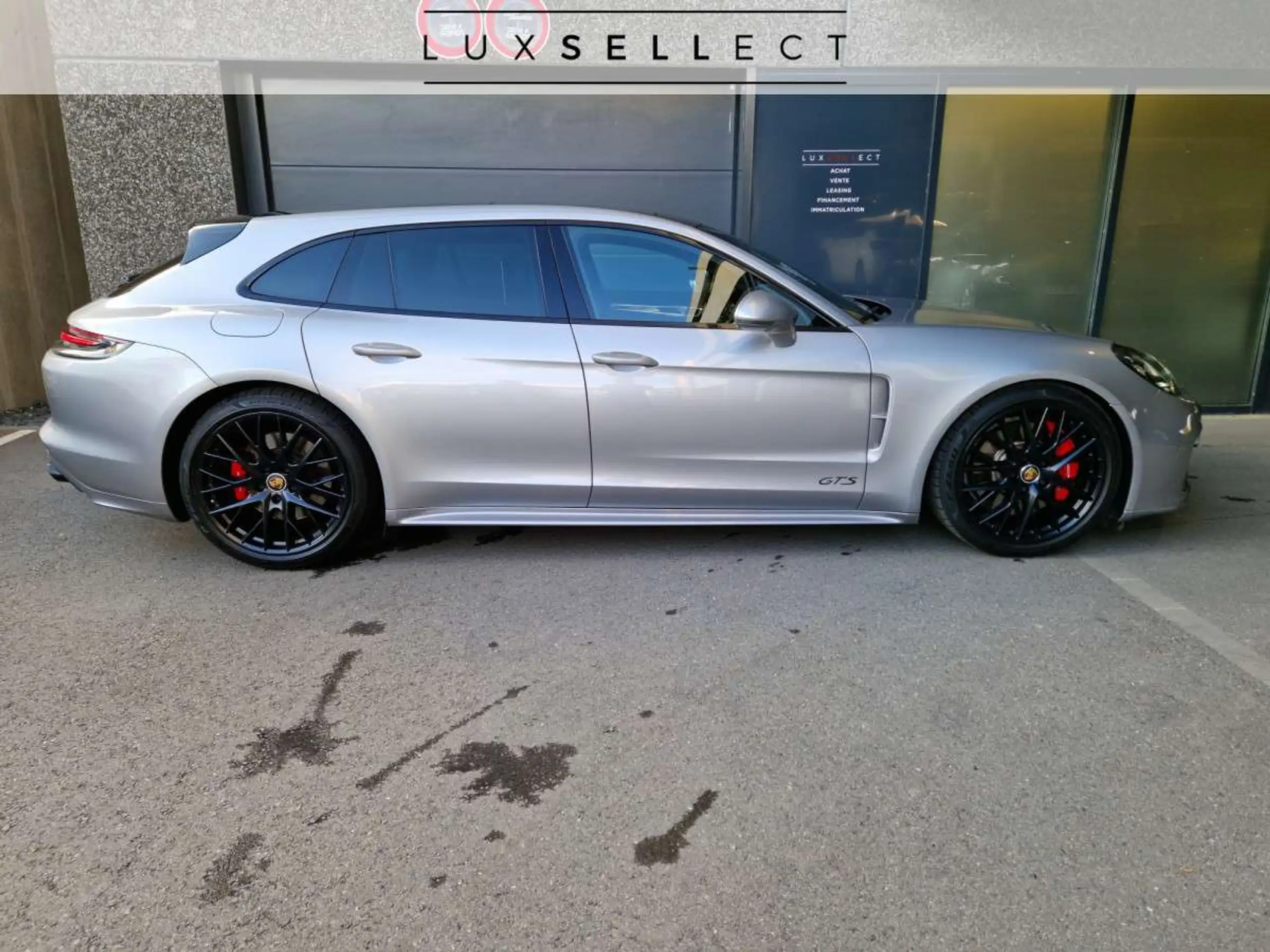 Porsche - Panamera