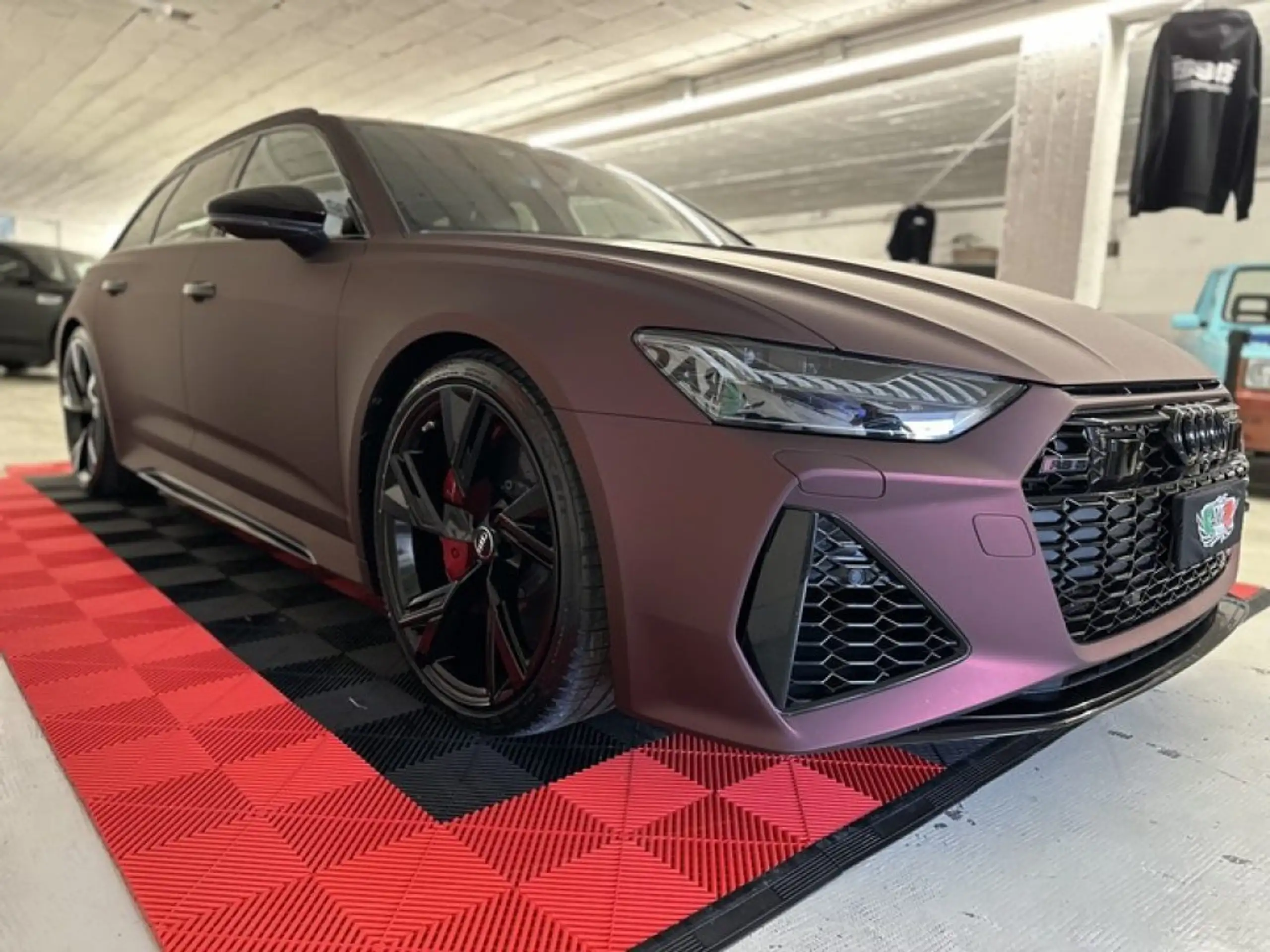 Audi - RS6