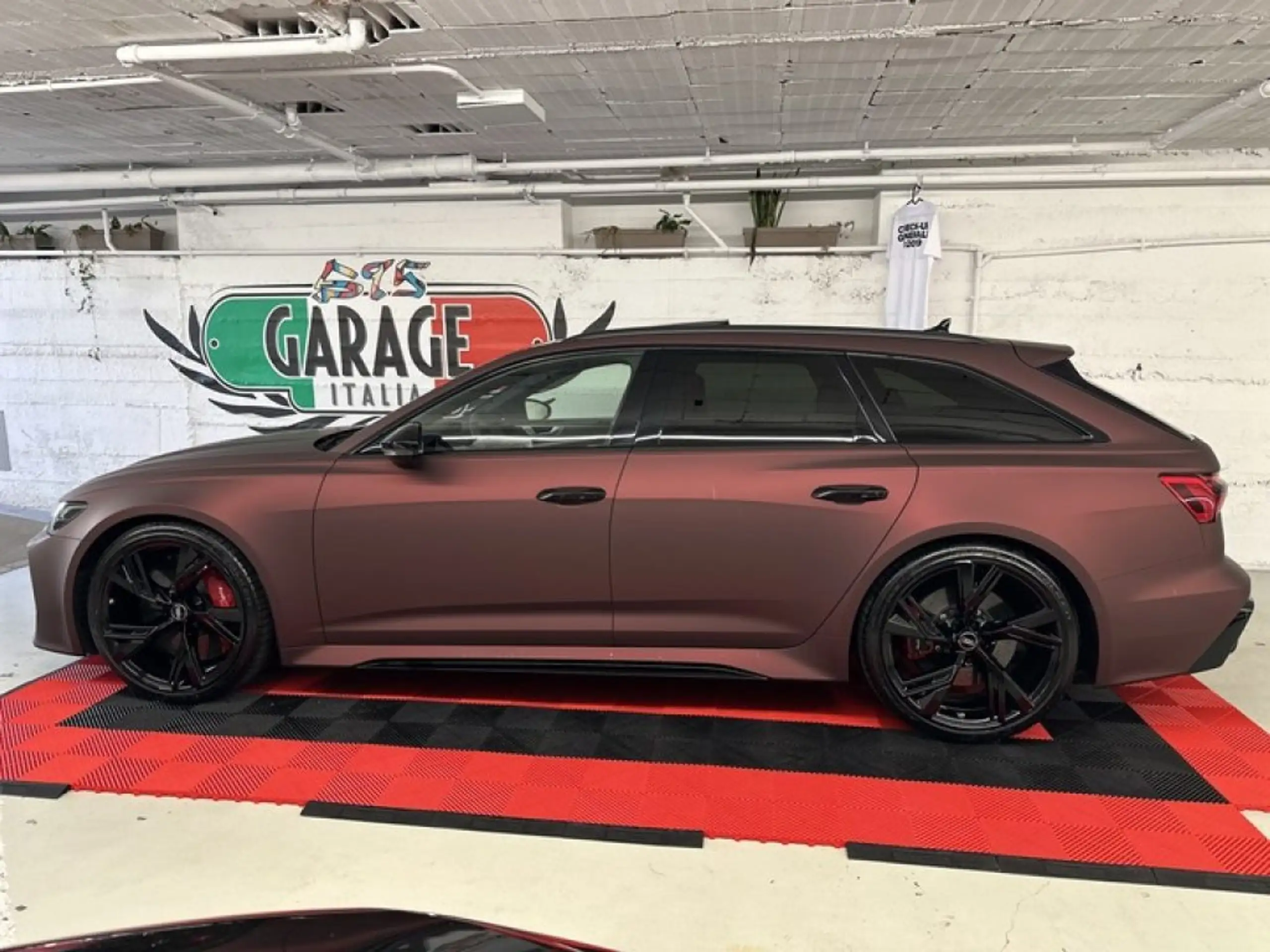 Audi - RS6