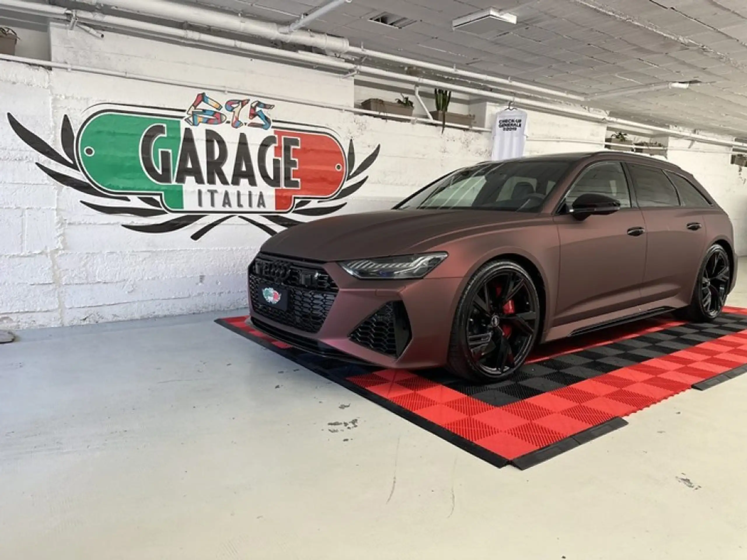 Audi - RS6