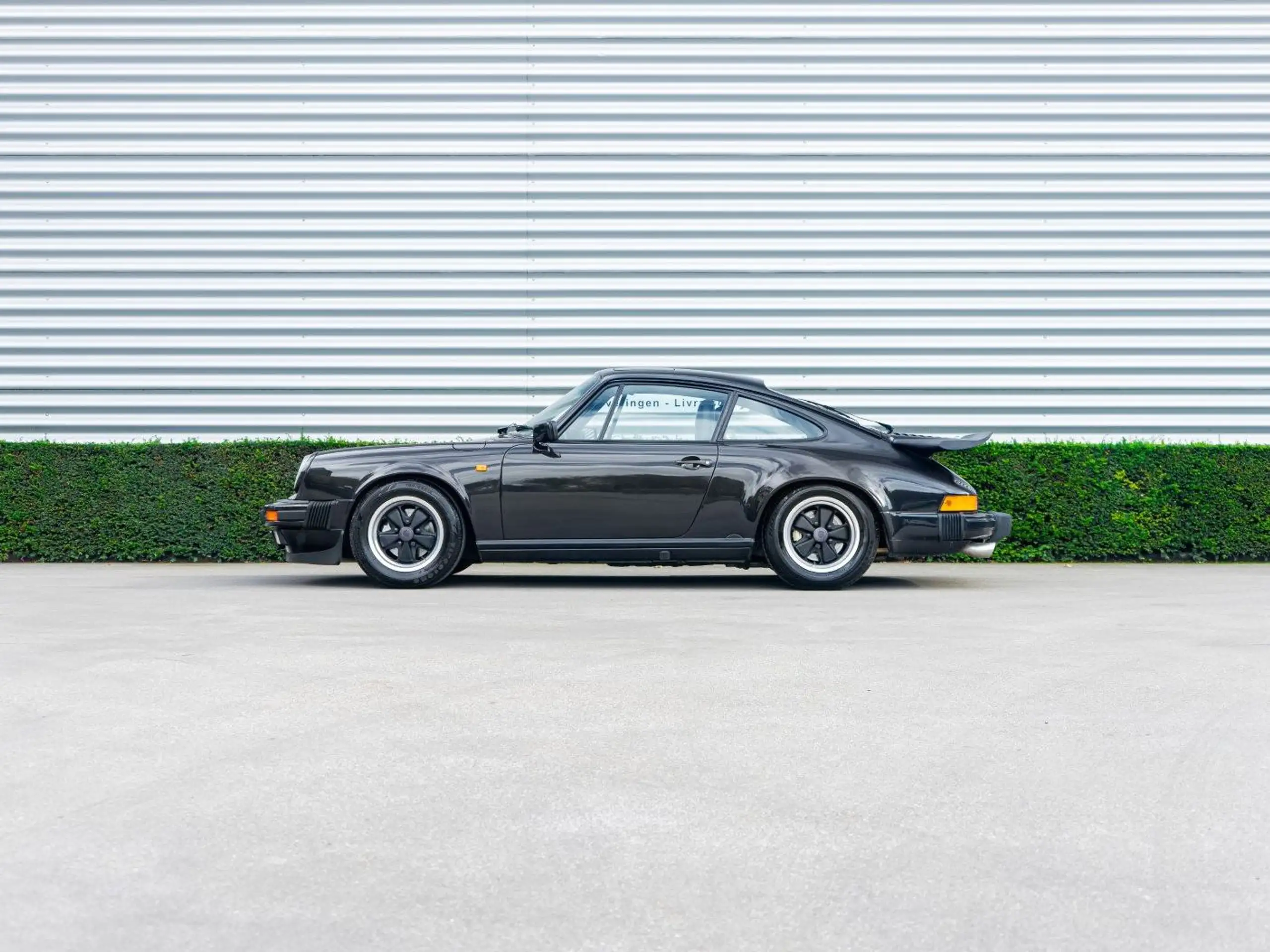 Porsche - 911