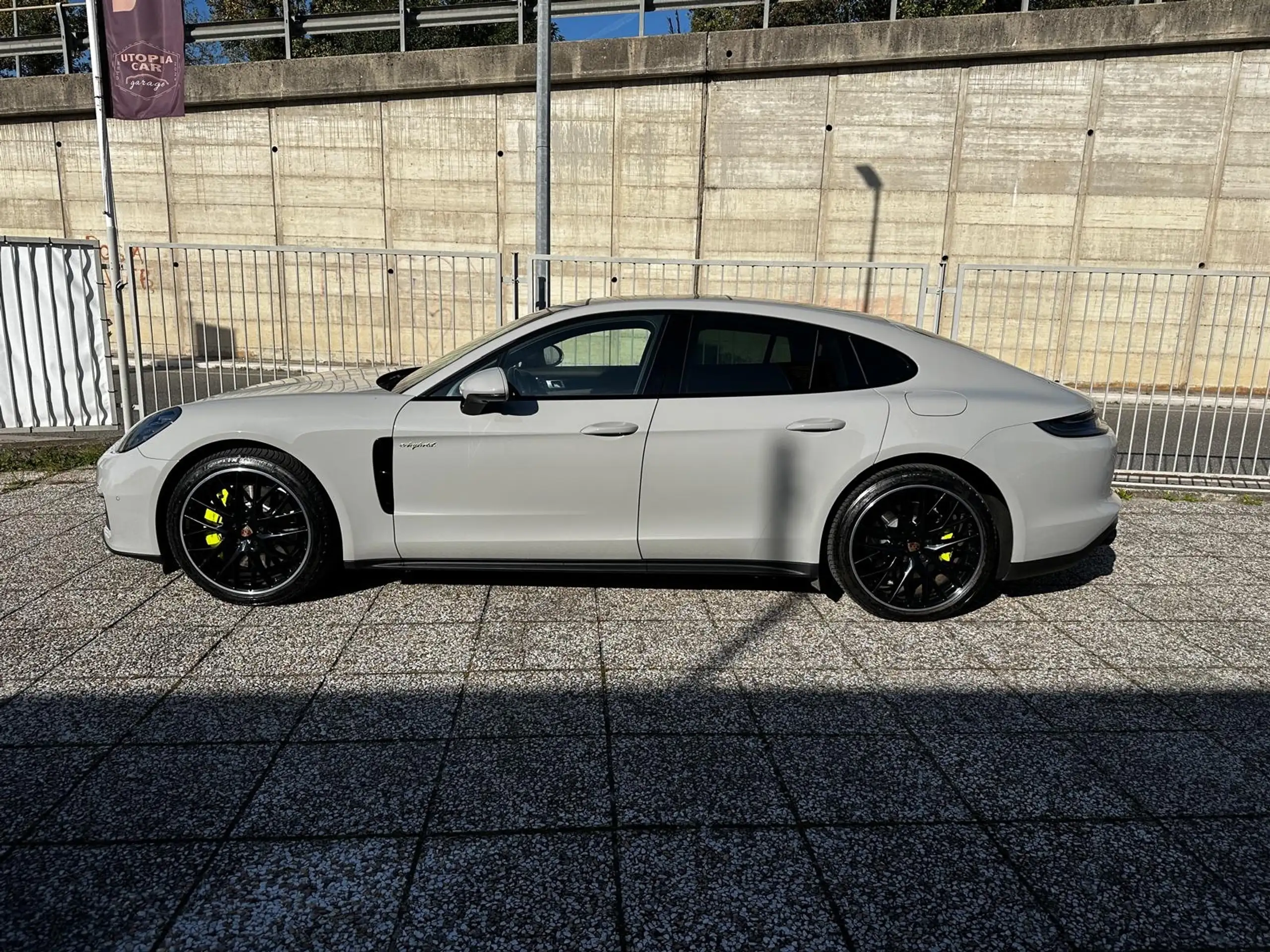 Porsche - Panamera